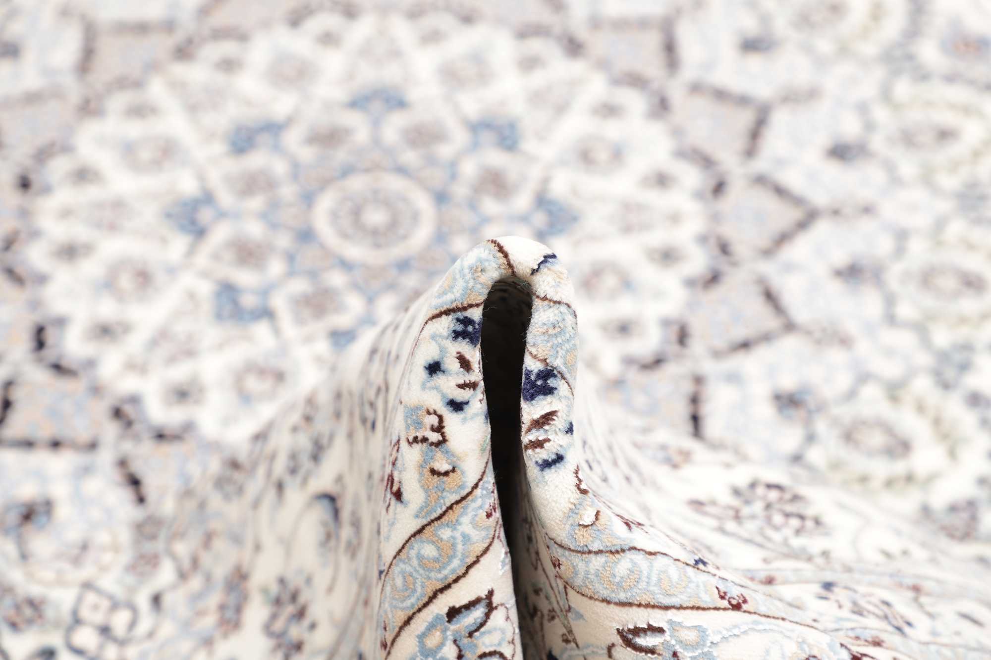 Nain | 369 cm x 262 cm | Nr. 12-352652