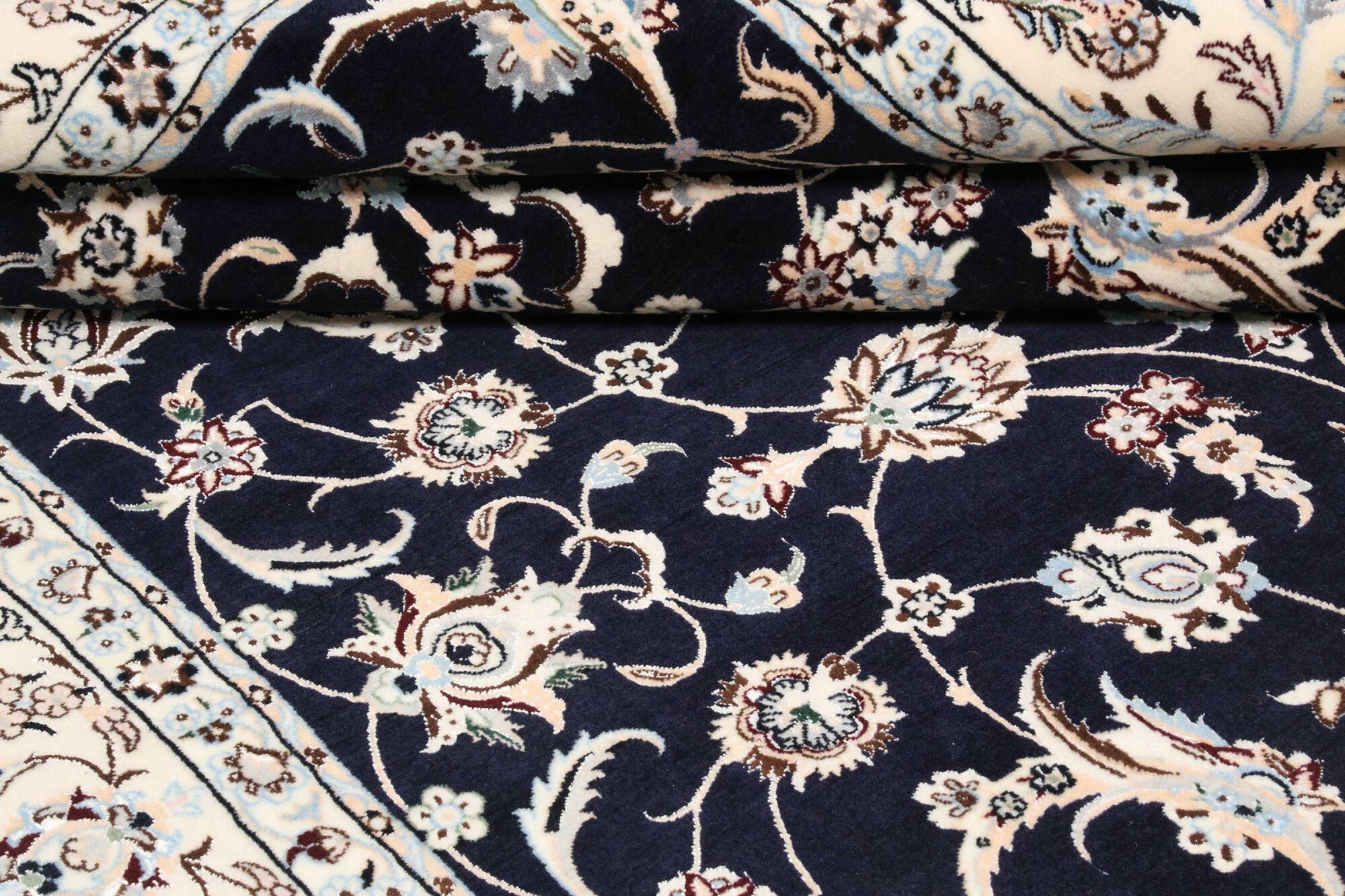 Nain | 248 cm x 161 cm | Nr. 12-352857