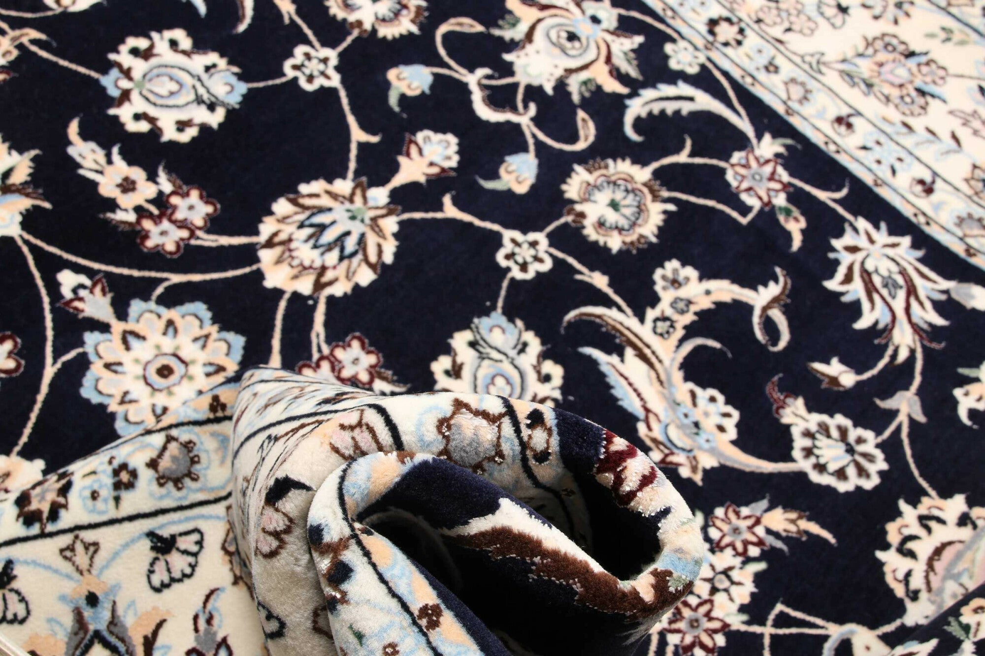 Nain | 248 cm x 161 cm | Nr. 12-352857