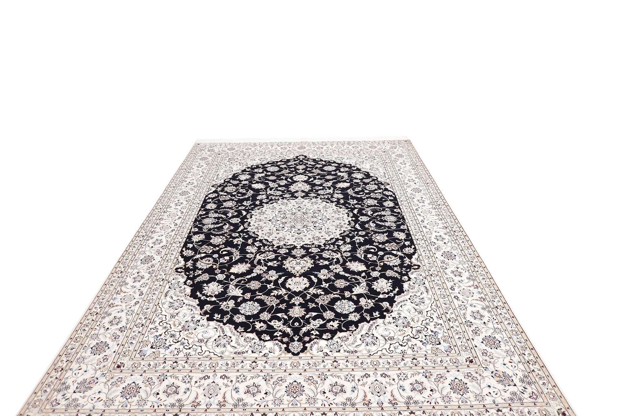 Nain | 314 cm x 212 cm | Nr. 12-352901