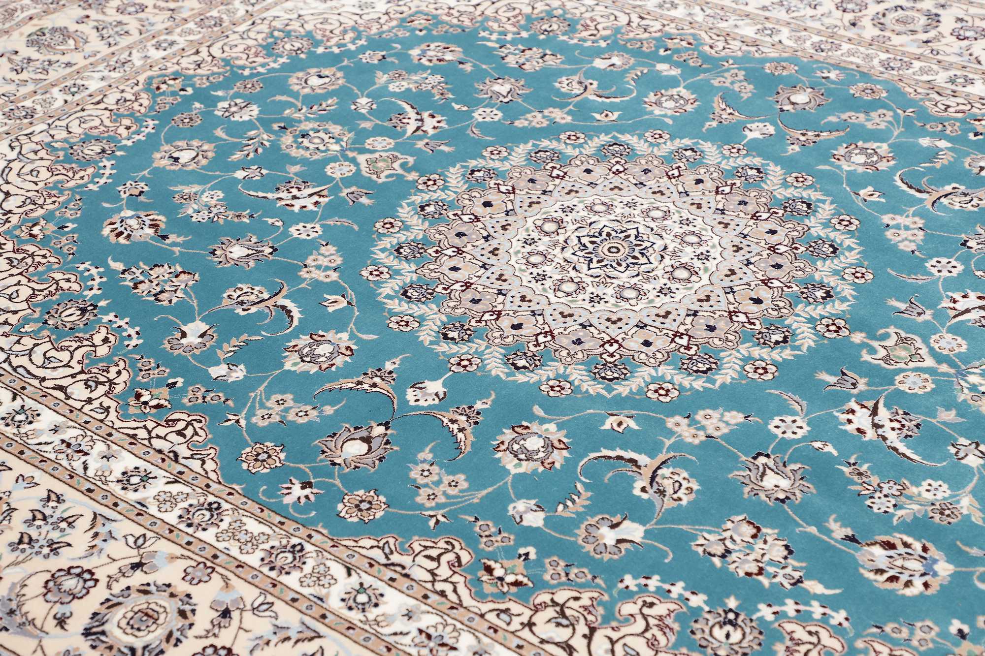 Nain | 250 cm x 207 cm | Nr. 12-352911