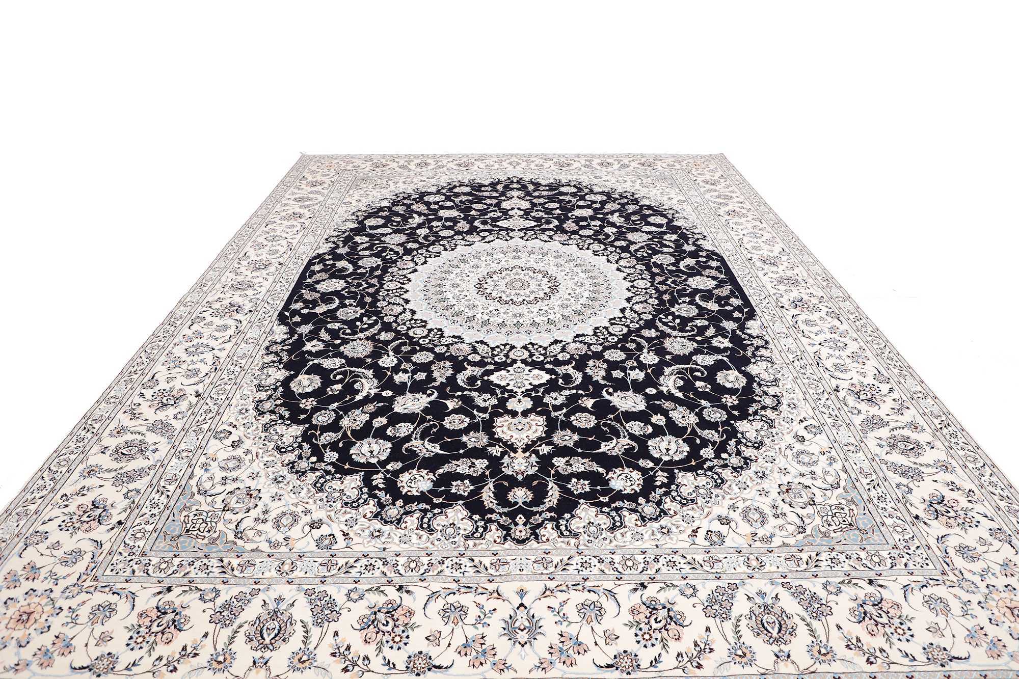 Nain | 411 cm x 302 cm | Nr. 12-352964