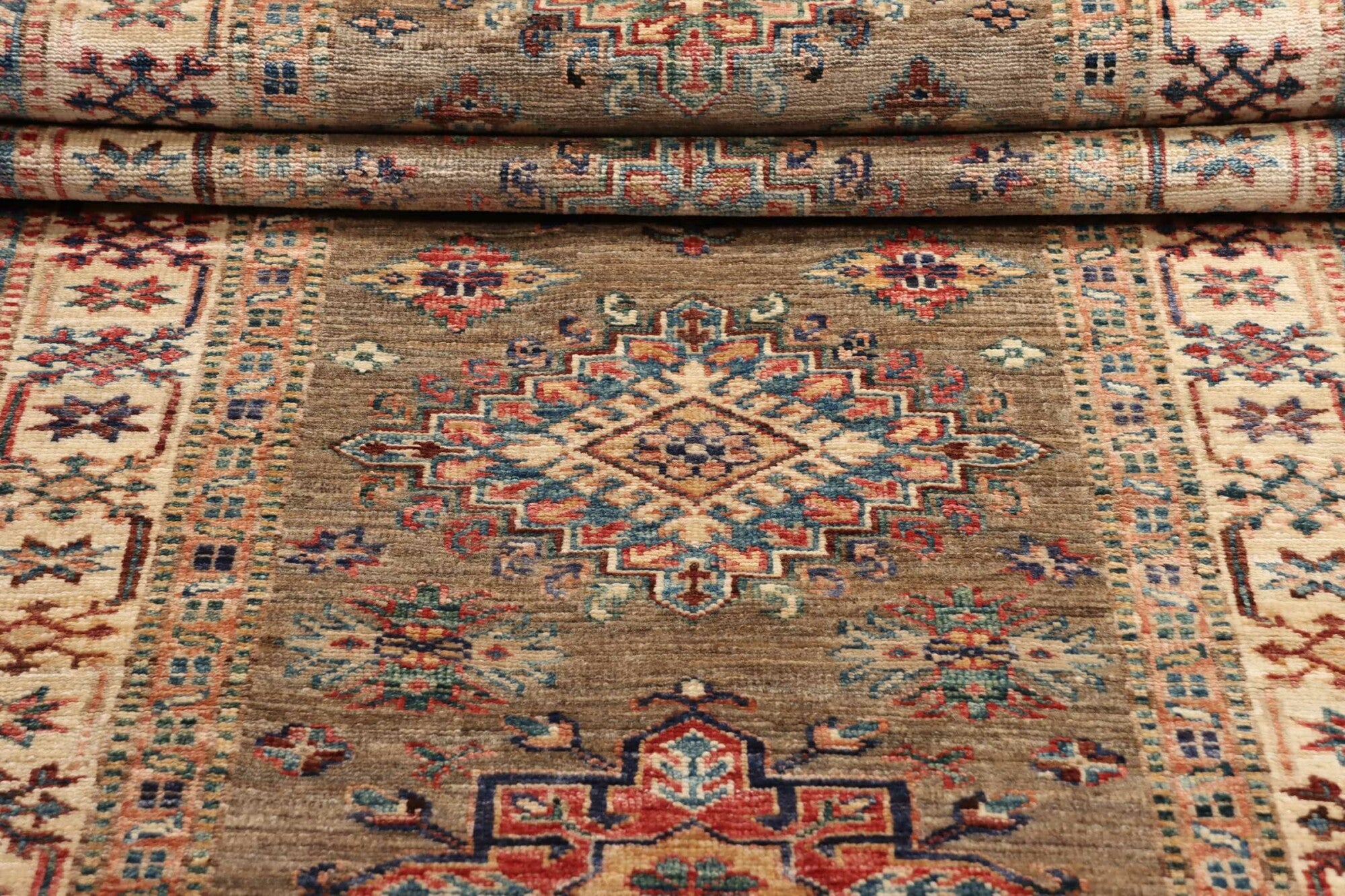 Kazak | 235 cm x 82 cm | Nr. 12-370044