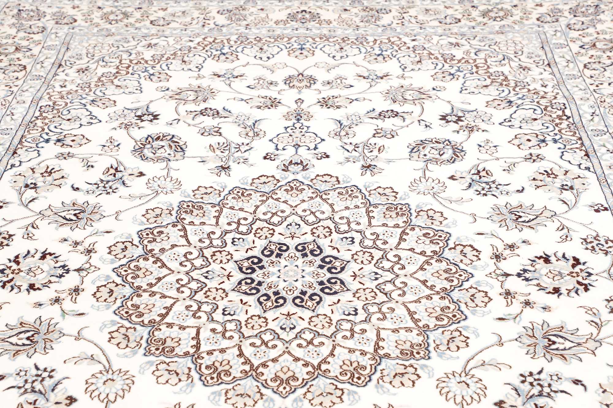 Nain | 325 cm x 205 cm | Nr. 12-374016