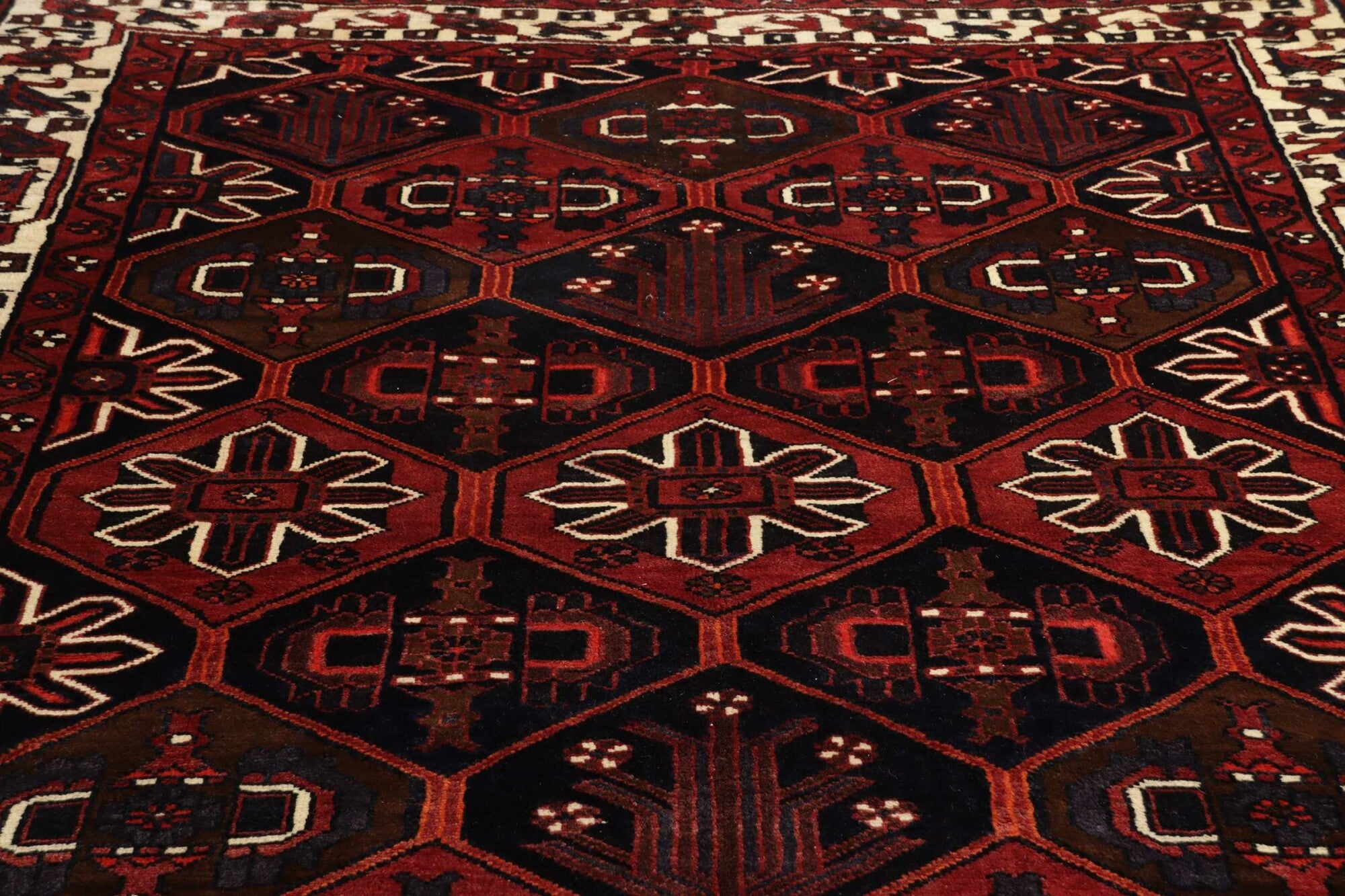 Shiraz | 283 x 207 cm | Nr. 12-393707