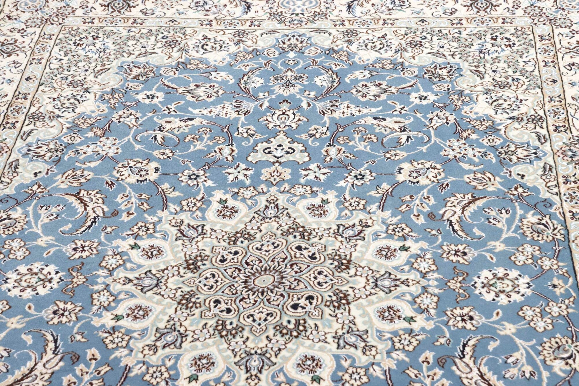 Nain | 240 cm x 145 cm | Nr. 12-401461