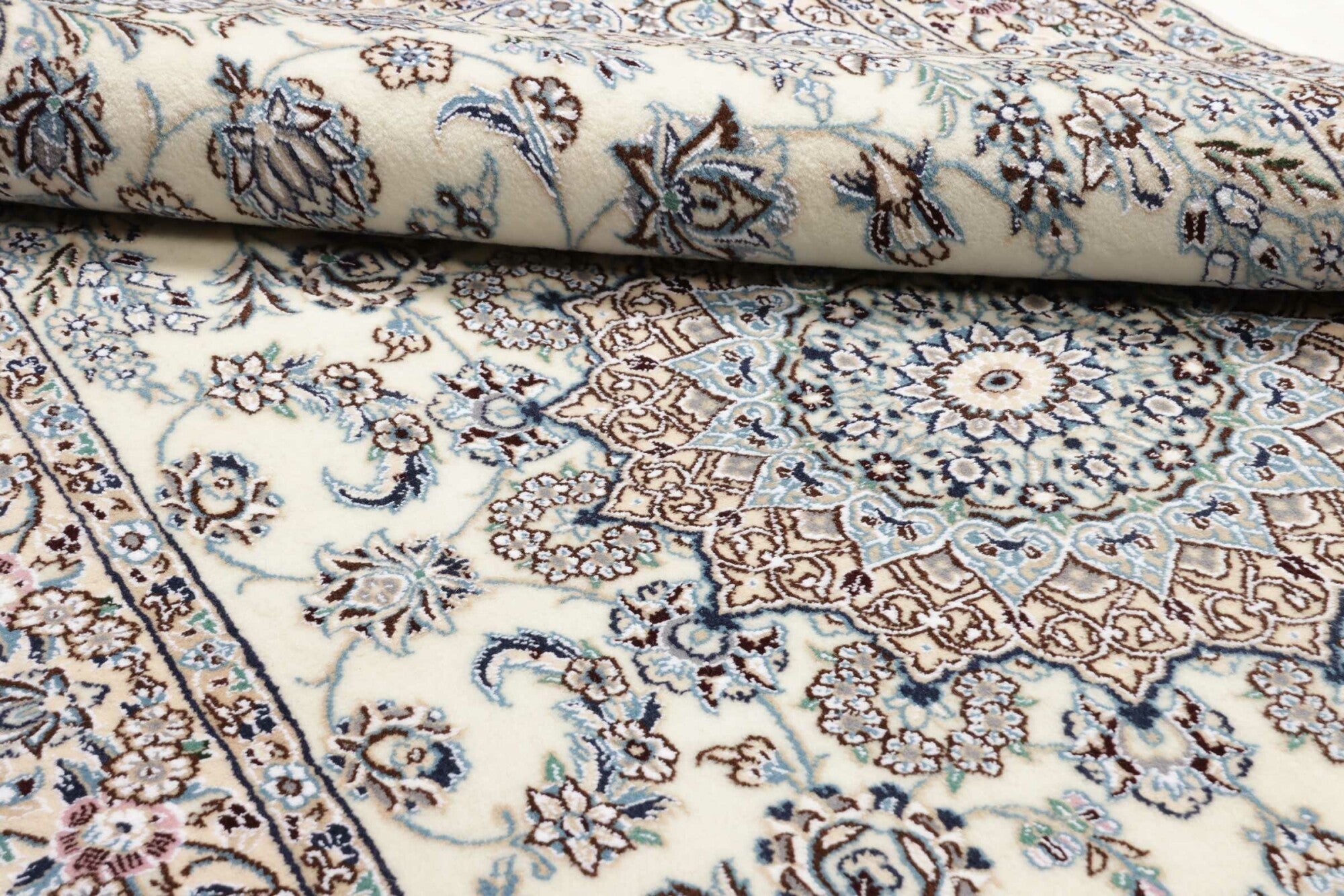 Nain | 222 cm x 132 cm | Nr. 12-401470