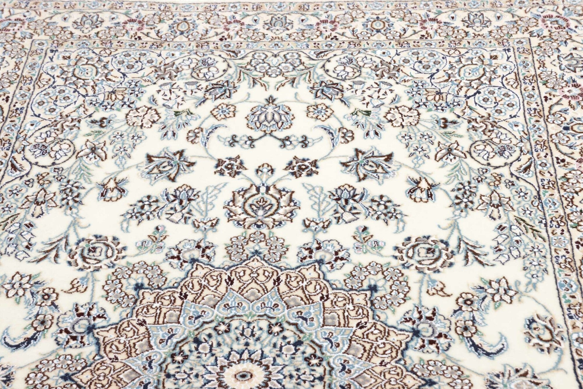 Nain | 222 cm x 132 cm | Nr. 12-401470