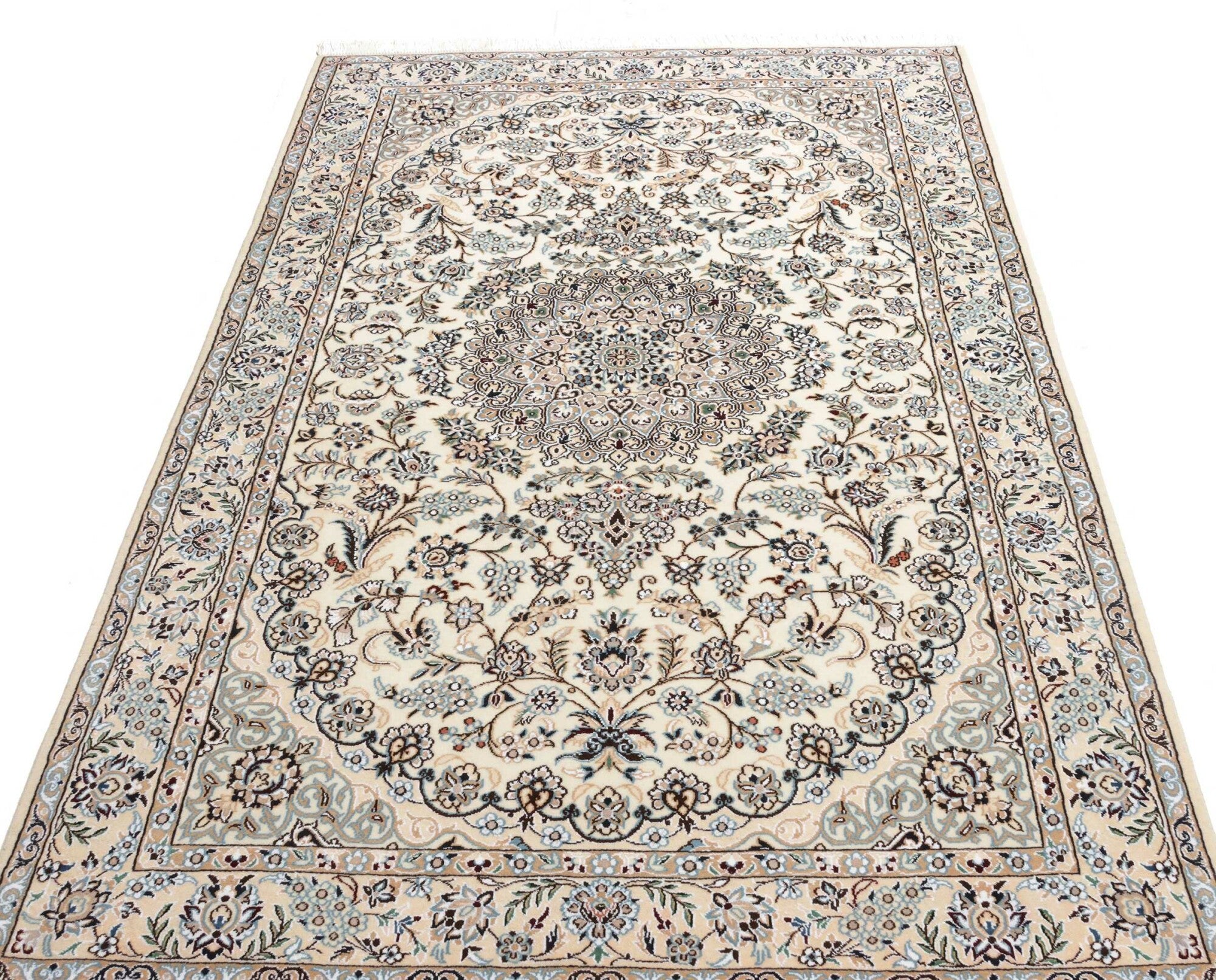 Nain | 225cm x 135cm | no. 12-401481