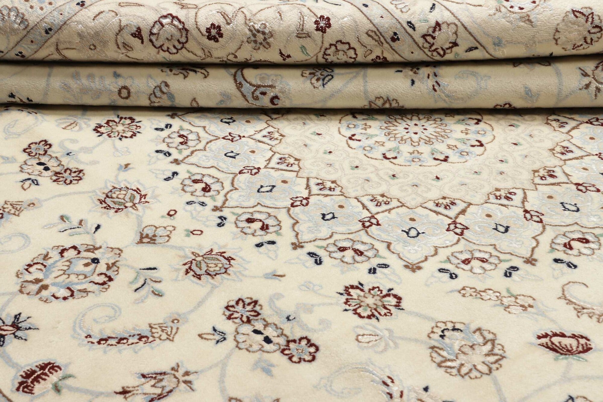 Nain | 355 cm x 256 cm | Nr. 12-401576