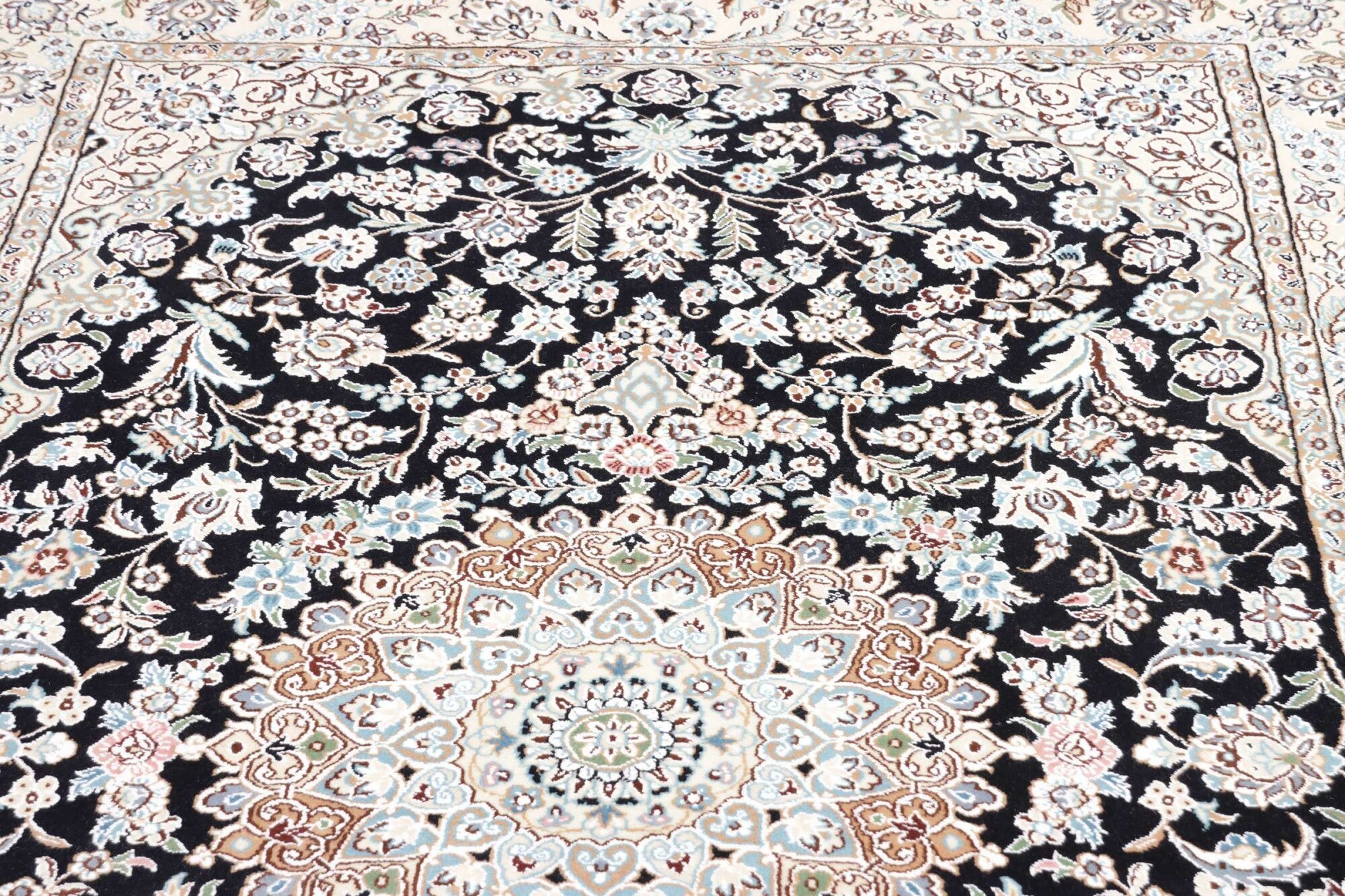 Nain | 247 cm x 143 cm | Nr. 12-401598