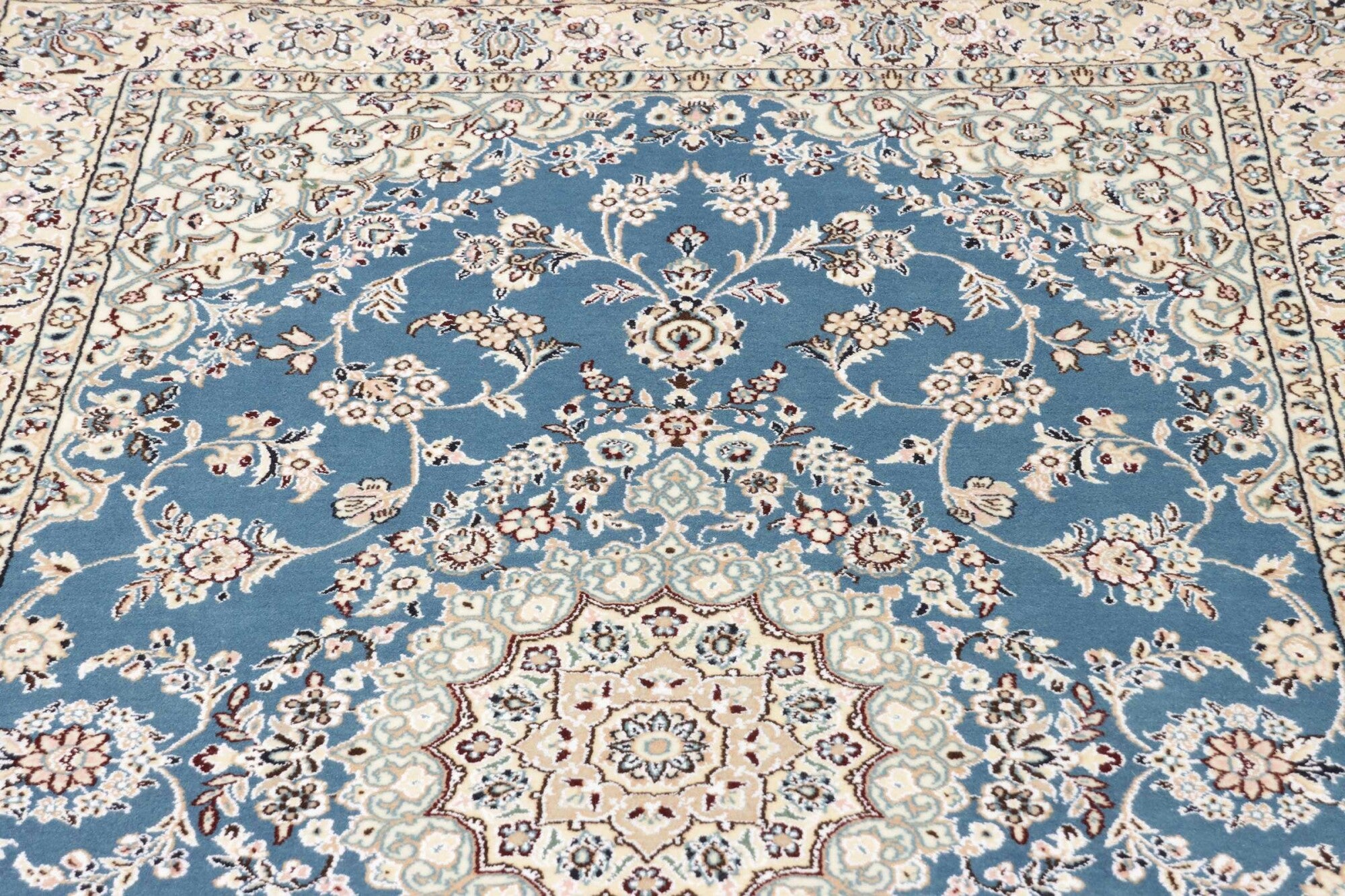 Nain | 205 x 132 cm | Nr. 12-416113