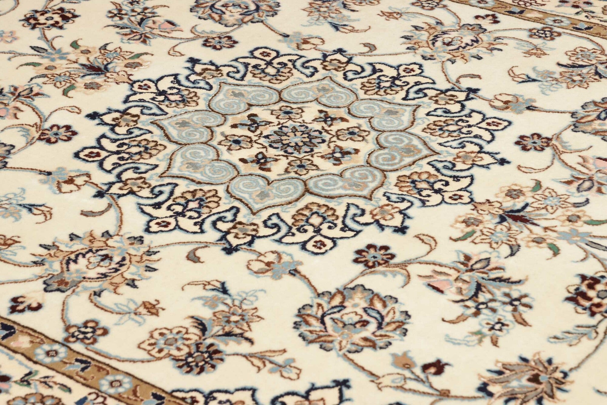 Nain | 202 cm x 133 cm | Nr. 12-416156