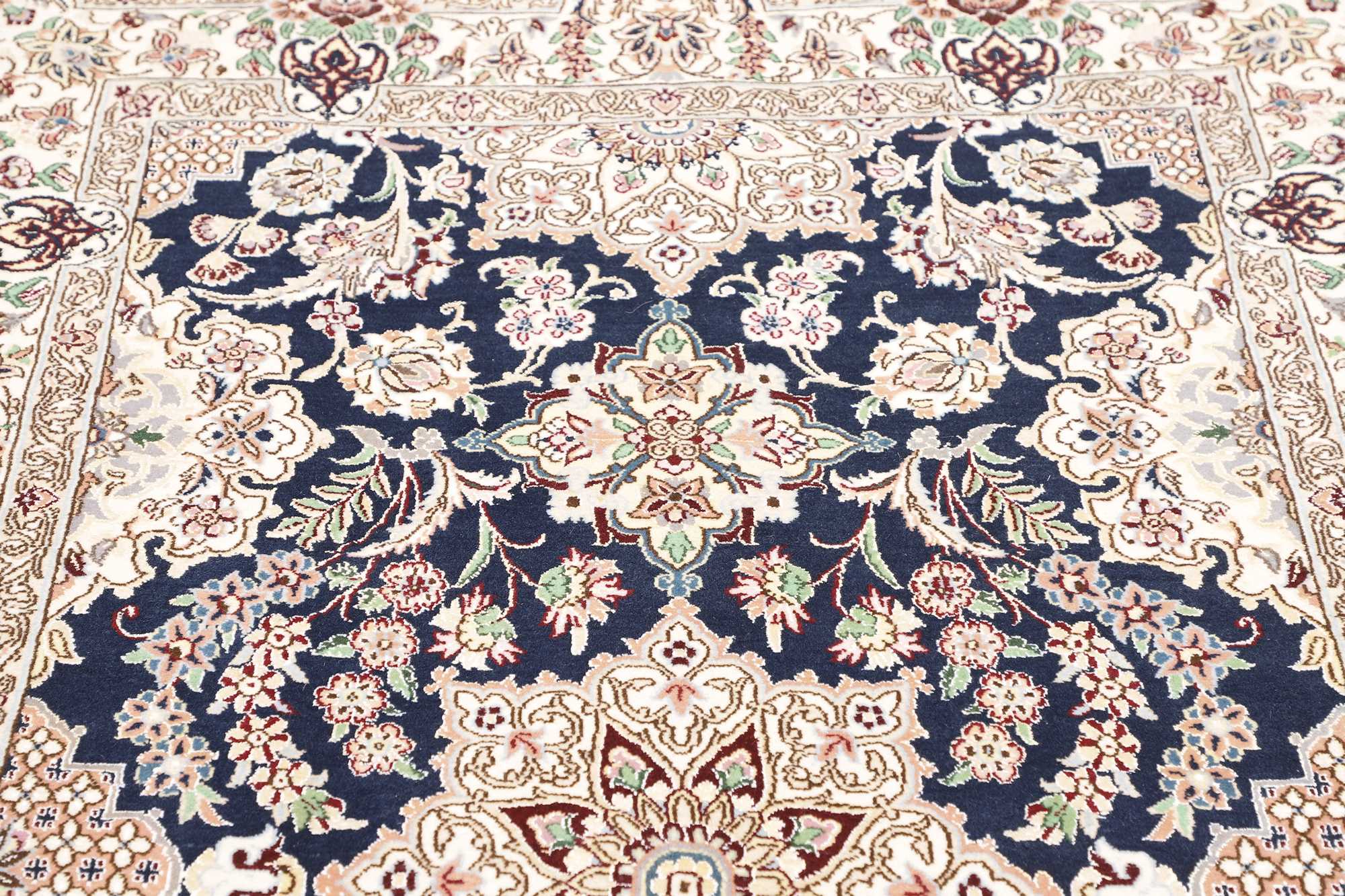 Nain | 197 cm x 124 cm | Nr. 12-416162