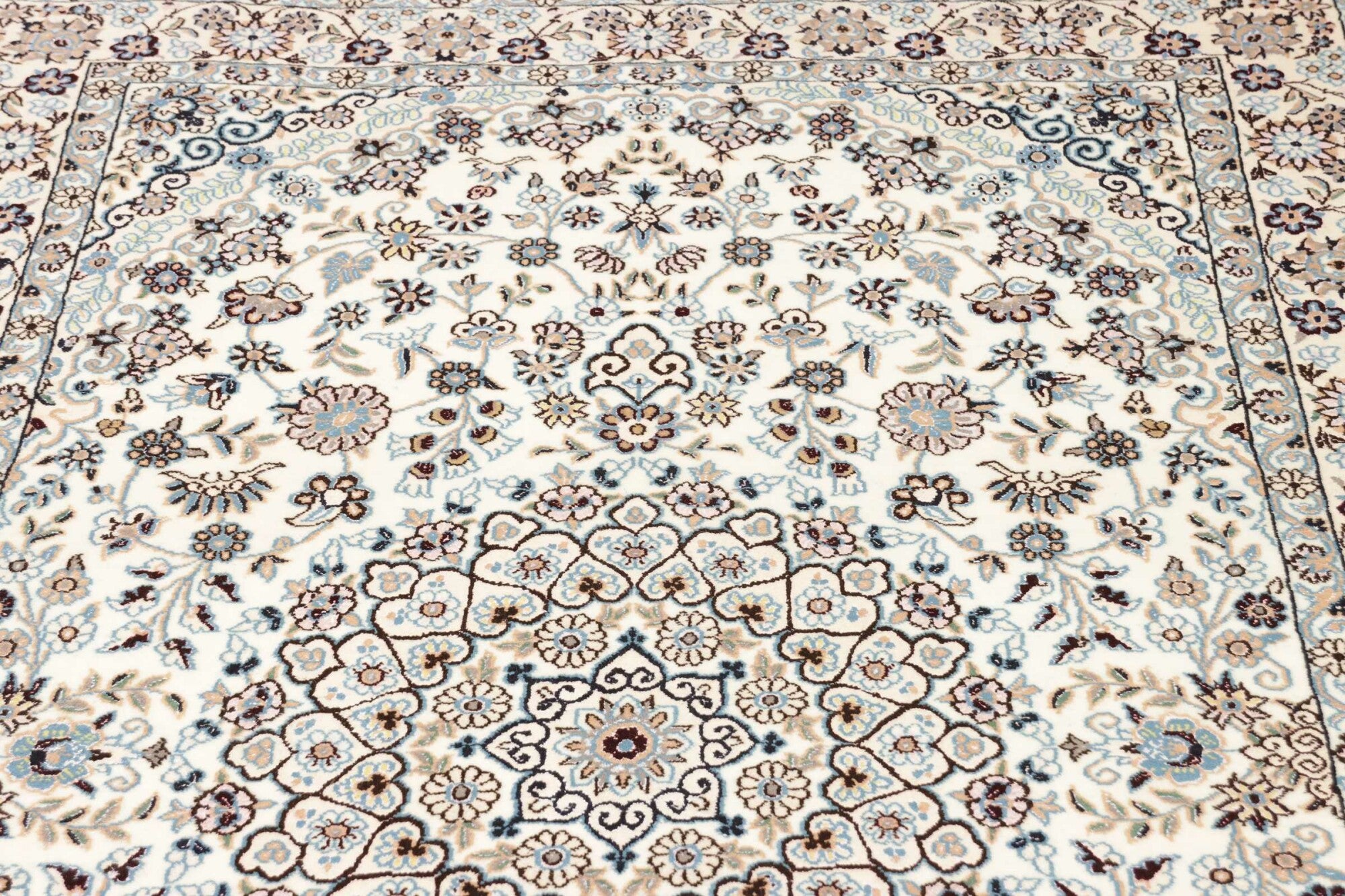 Nain | 207 cm x 130 cm | Nr. 12-416263