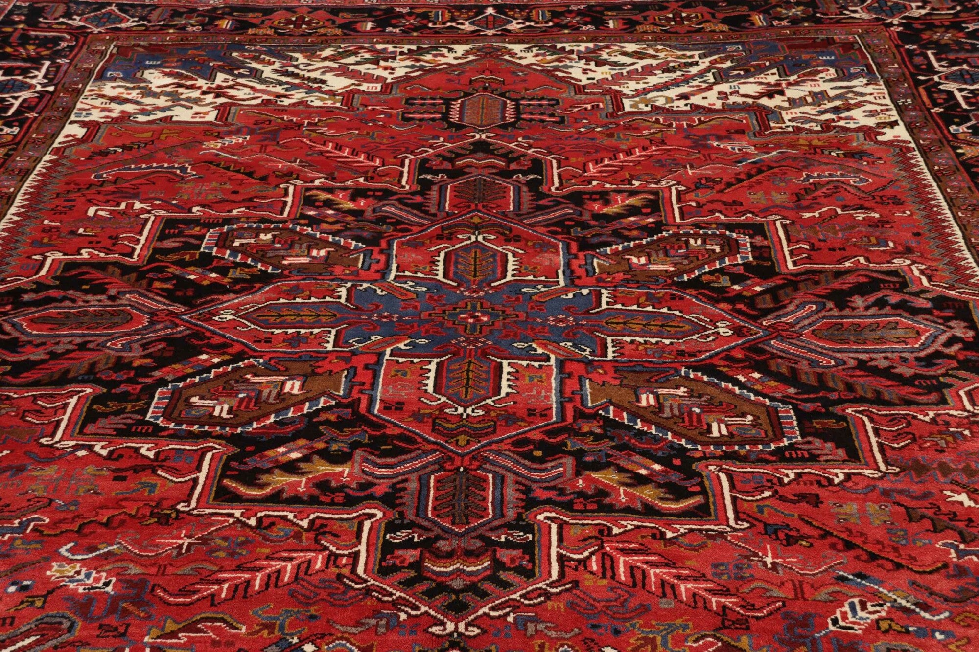 Heriz | 340 x 278 cm | Nr. 12-439933