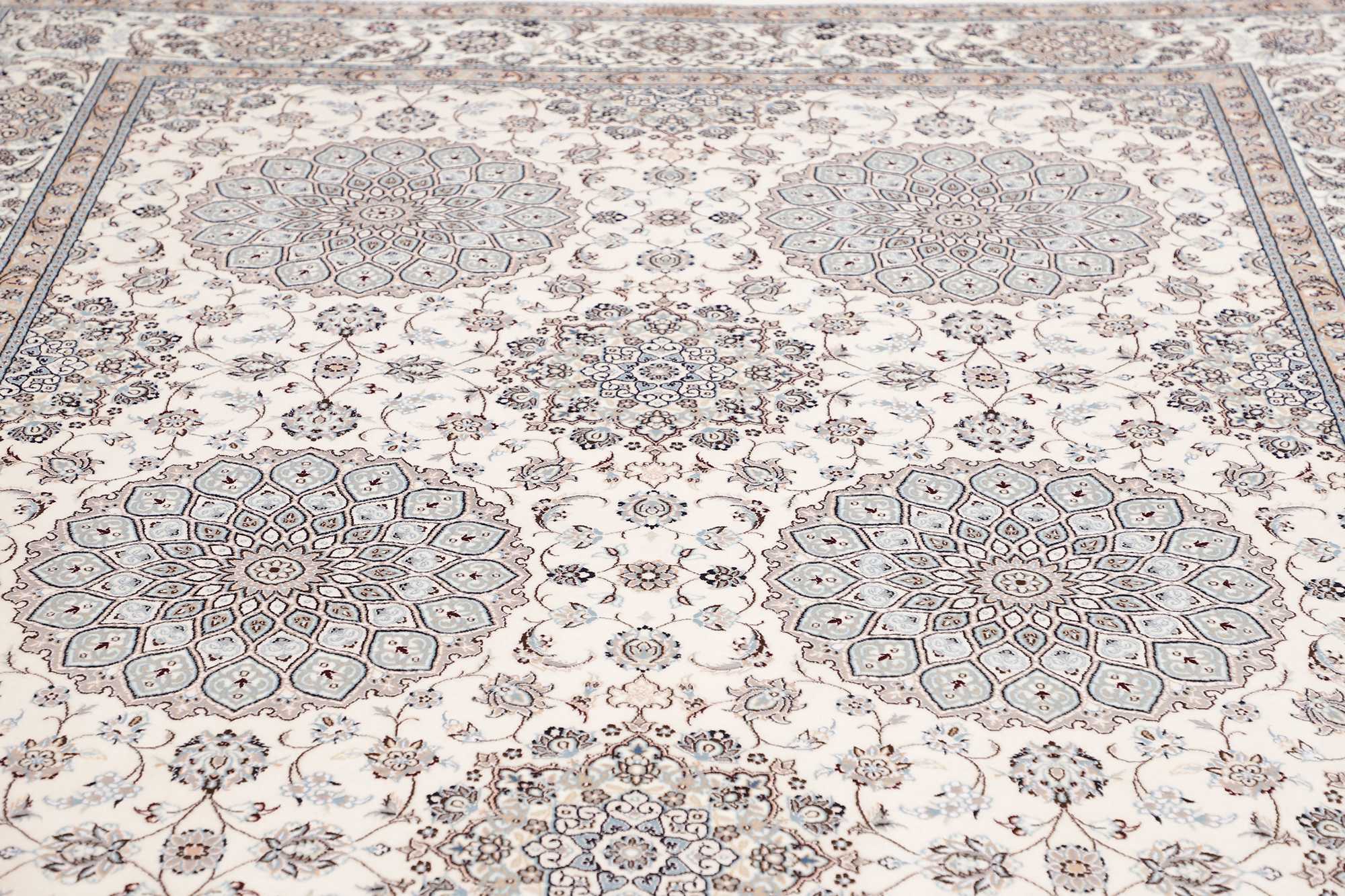 Nain | 317 cm x 215 cm | Nr. 12-445549