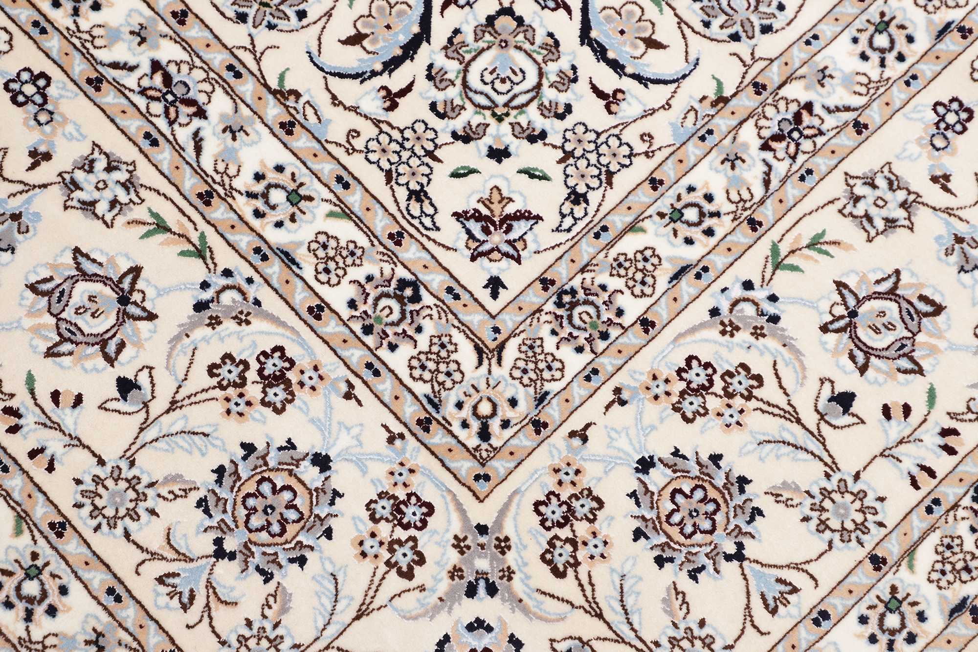 Nain | 248 cm x 253 cm | Nr. 12-445582