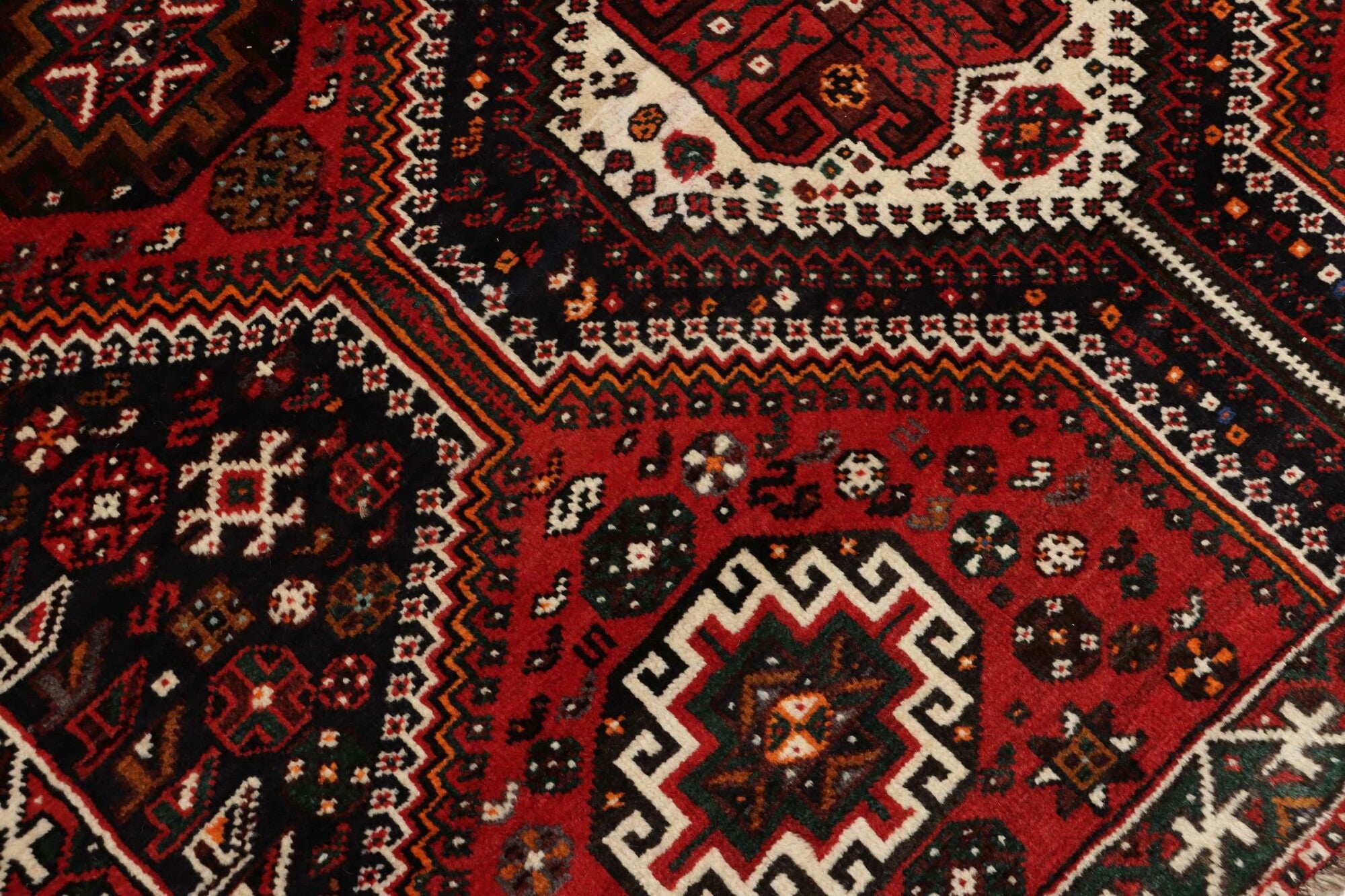 Shiraz | 267 cm x 175 cm | Nr. 12-455654