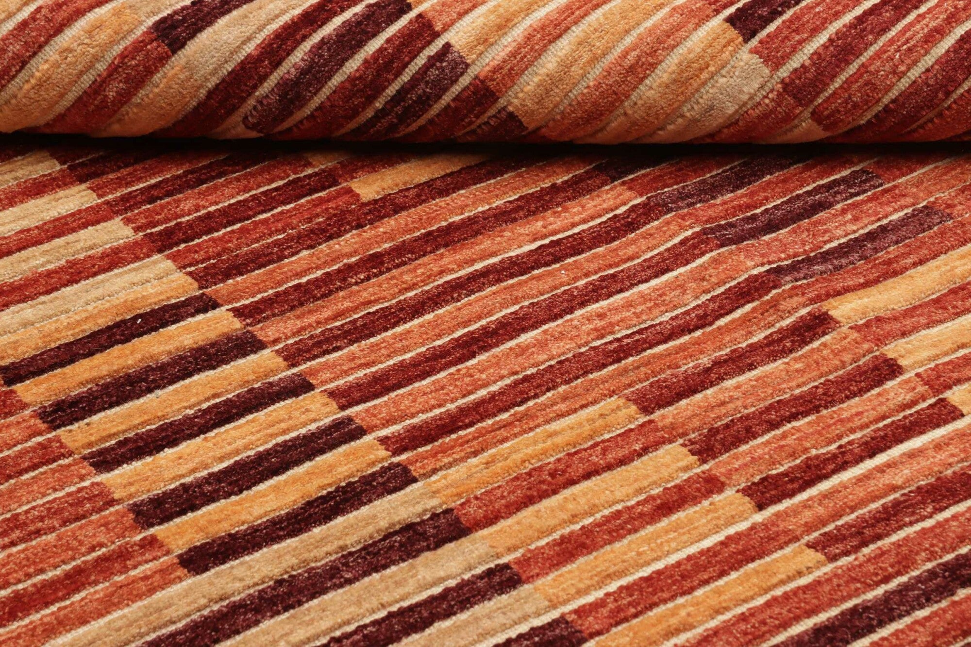 Lori Royal | 244 cm x 168 cm | Nr. 12-458430