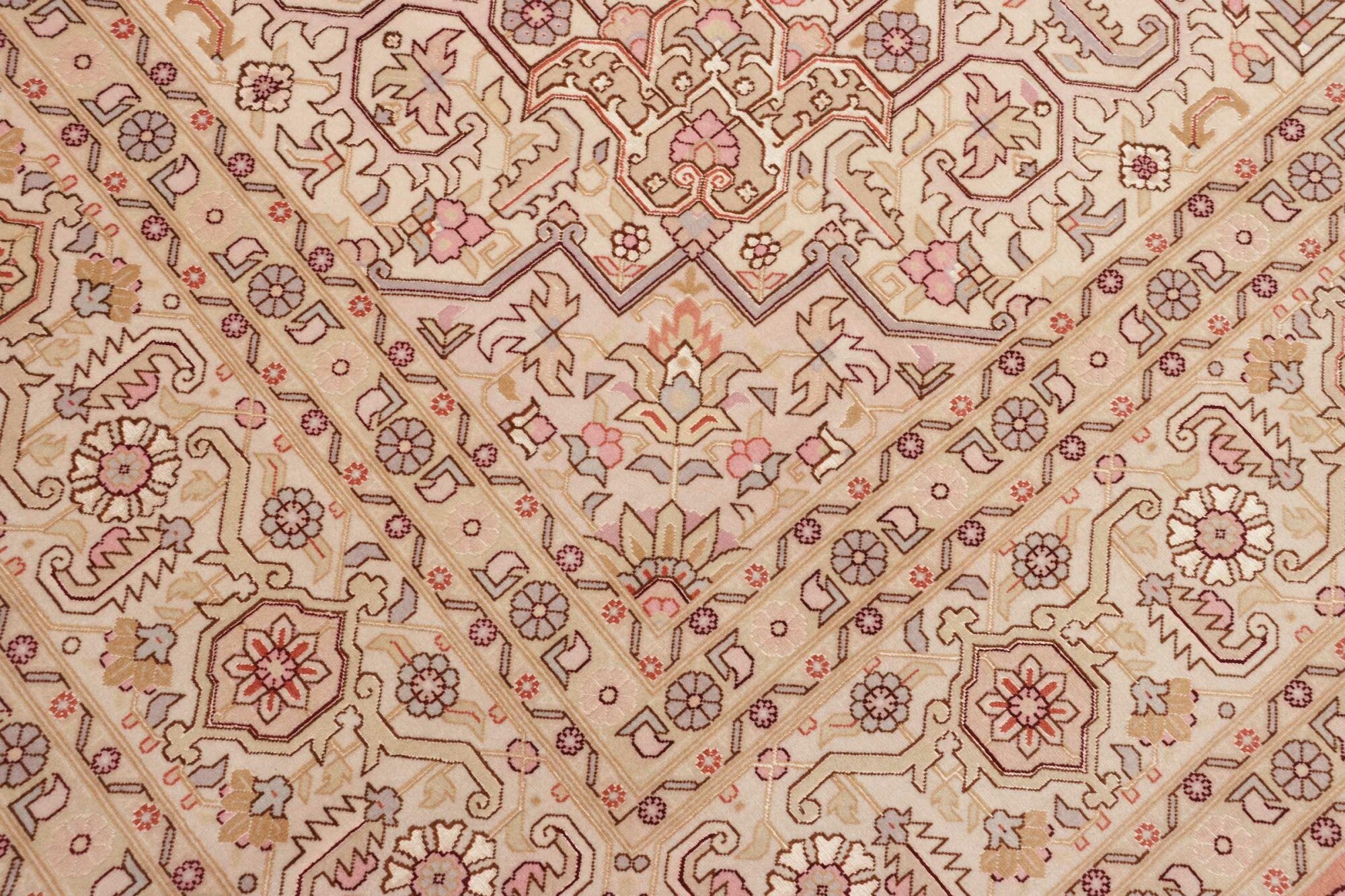 Tabriz | 350 x 248 cm | Nr. 12-459260
