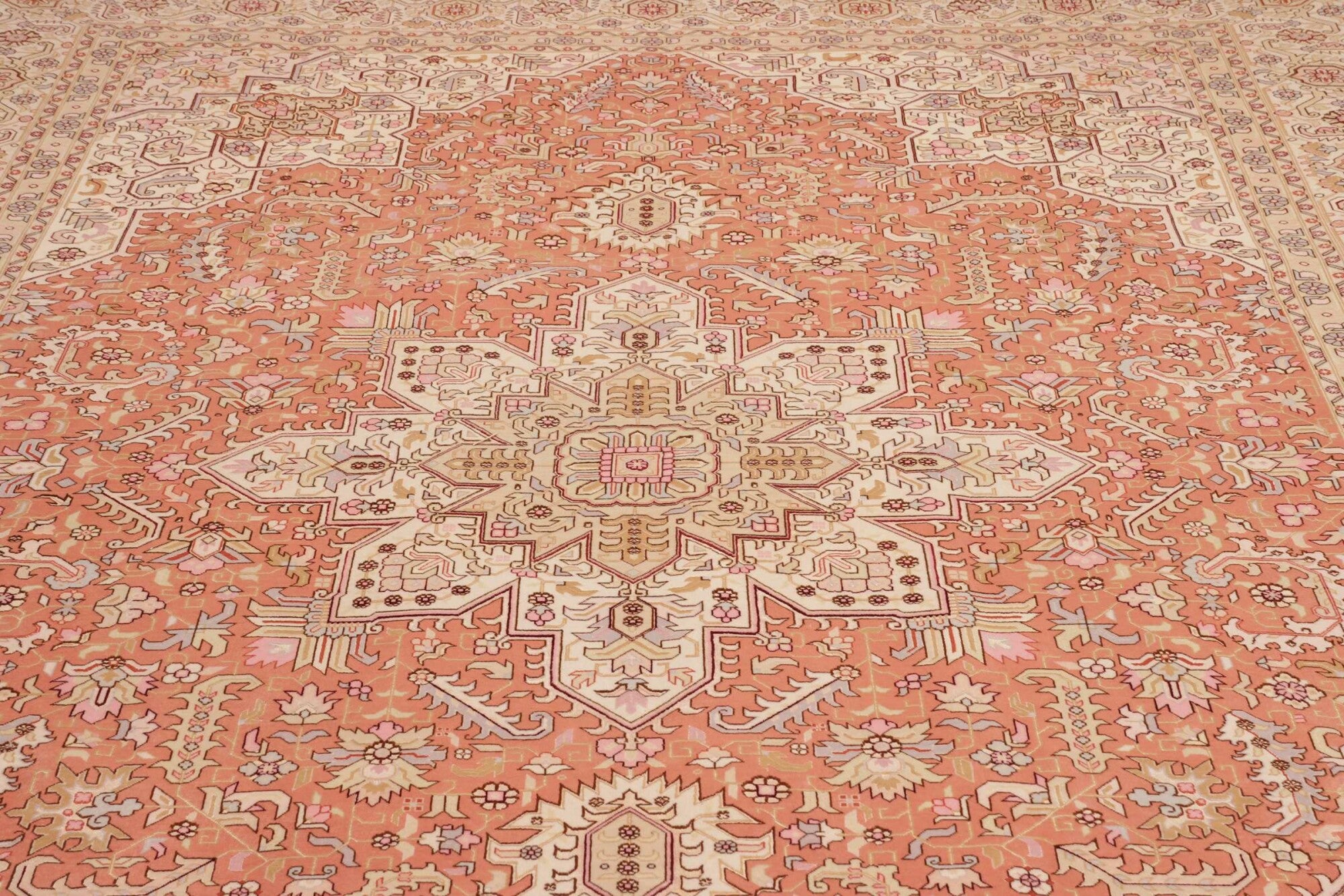 Tabriz | 350 x 248 cm | Nr. 12-459260