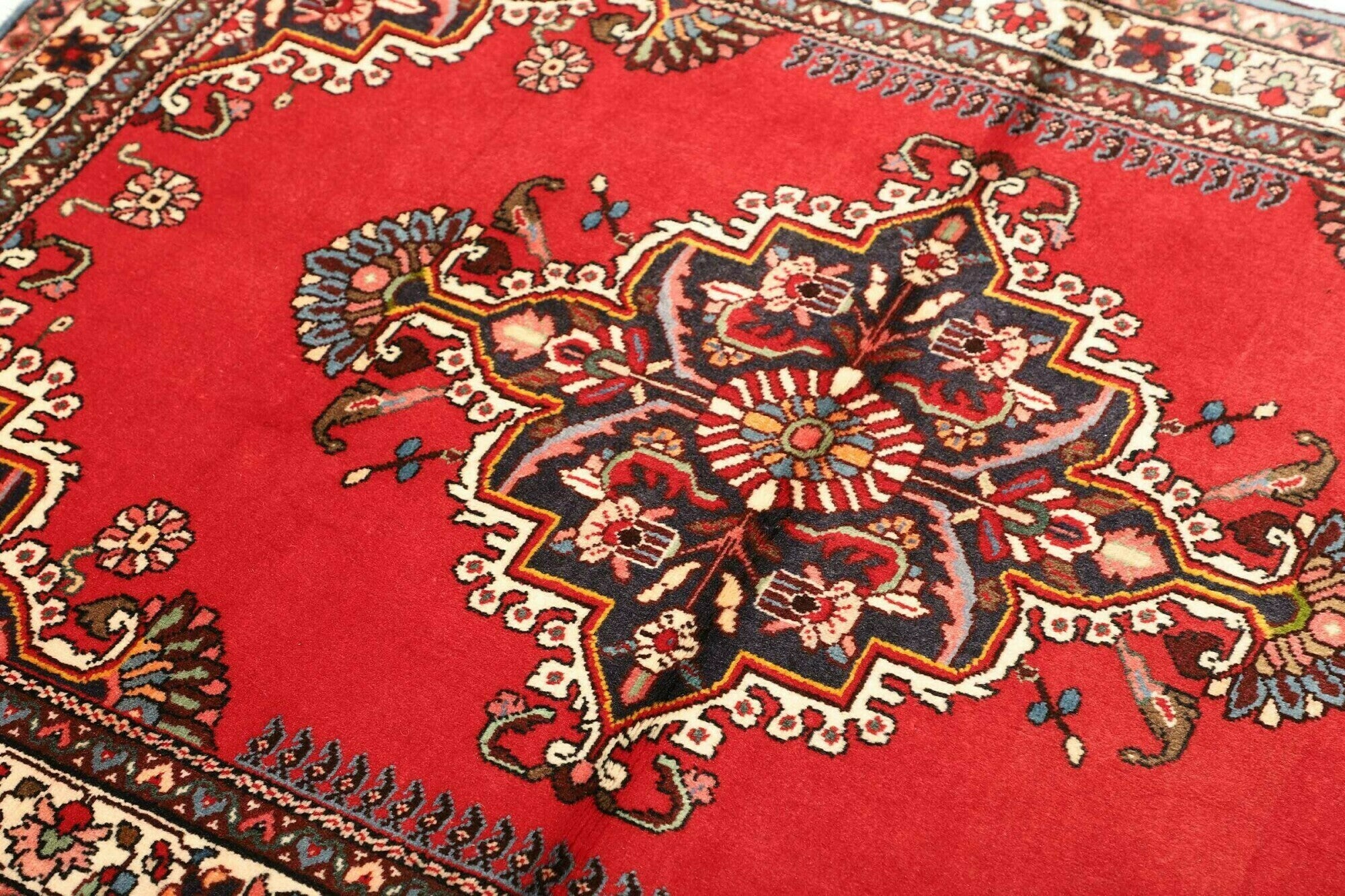 Hamadan | 143 cm x 111 cm | Nr. 12-464584
