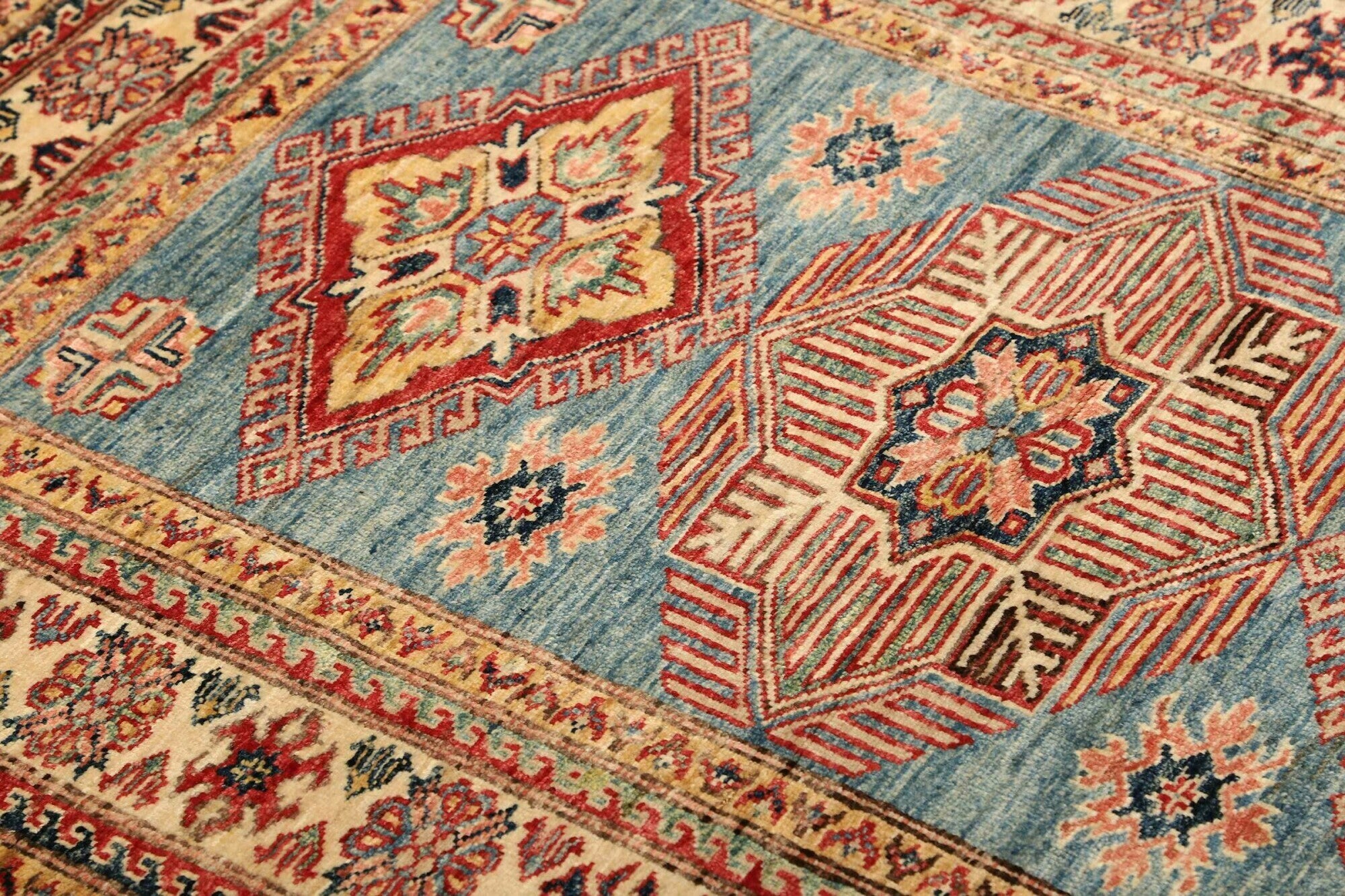 Kazak | 134 cm x 100 cm | Nr. 12-465938