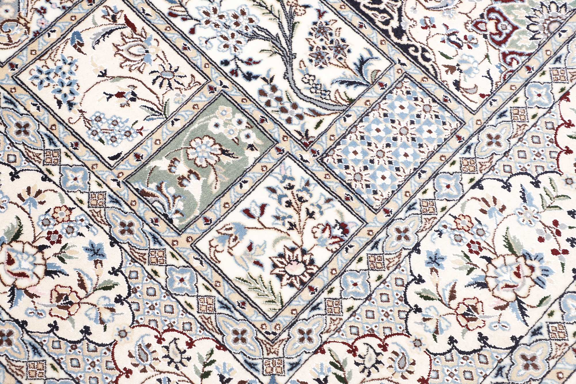 Nain | 257 cm x 163 cm | Nr. 12-466316