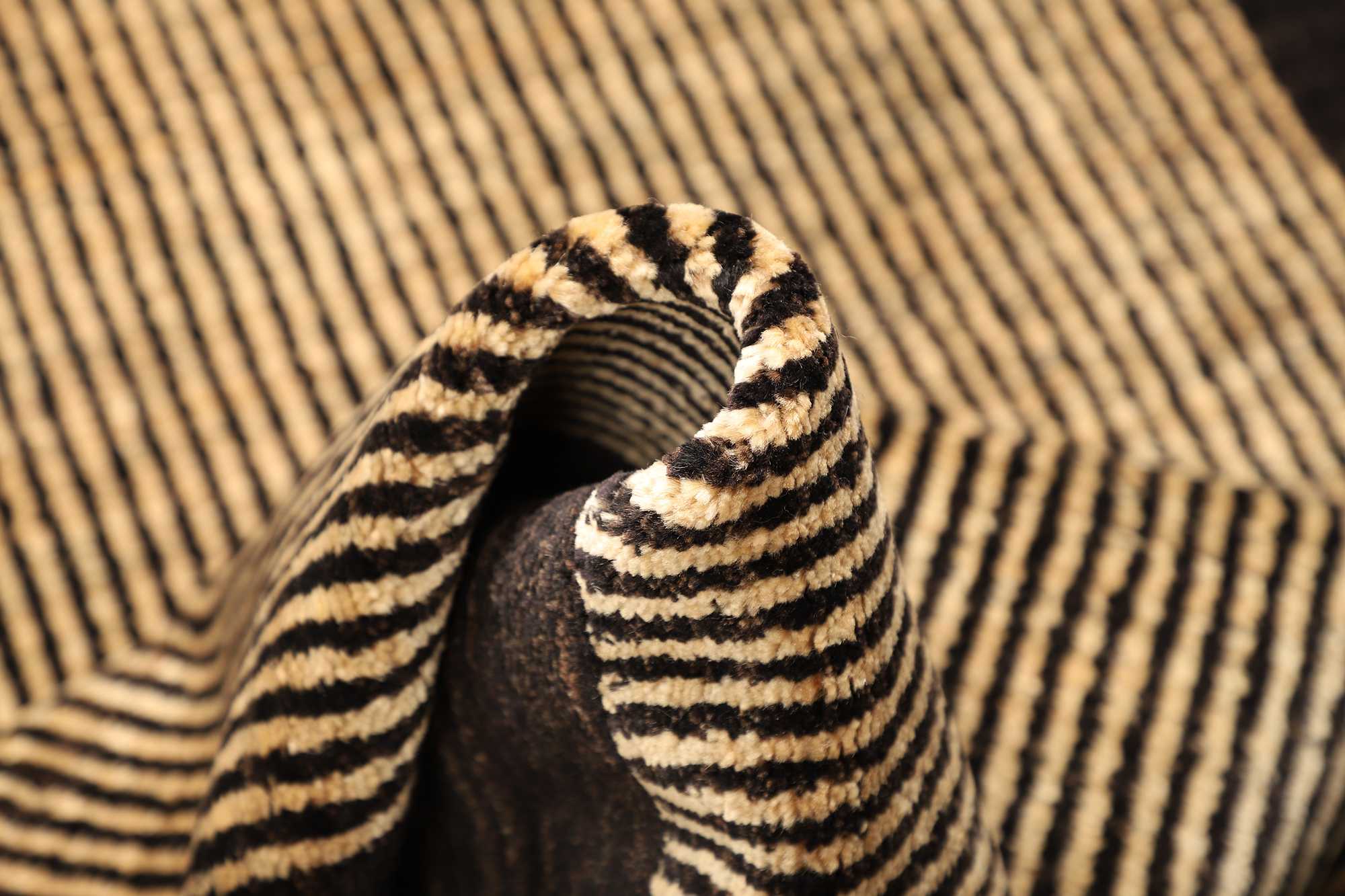 Lori | 152 cm x 92 cm | Nr. 12-467230