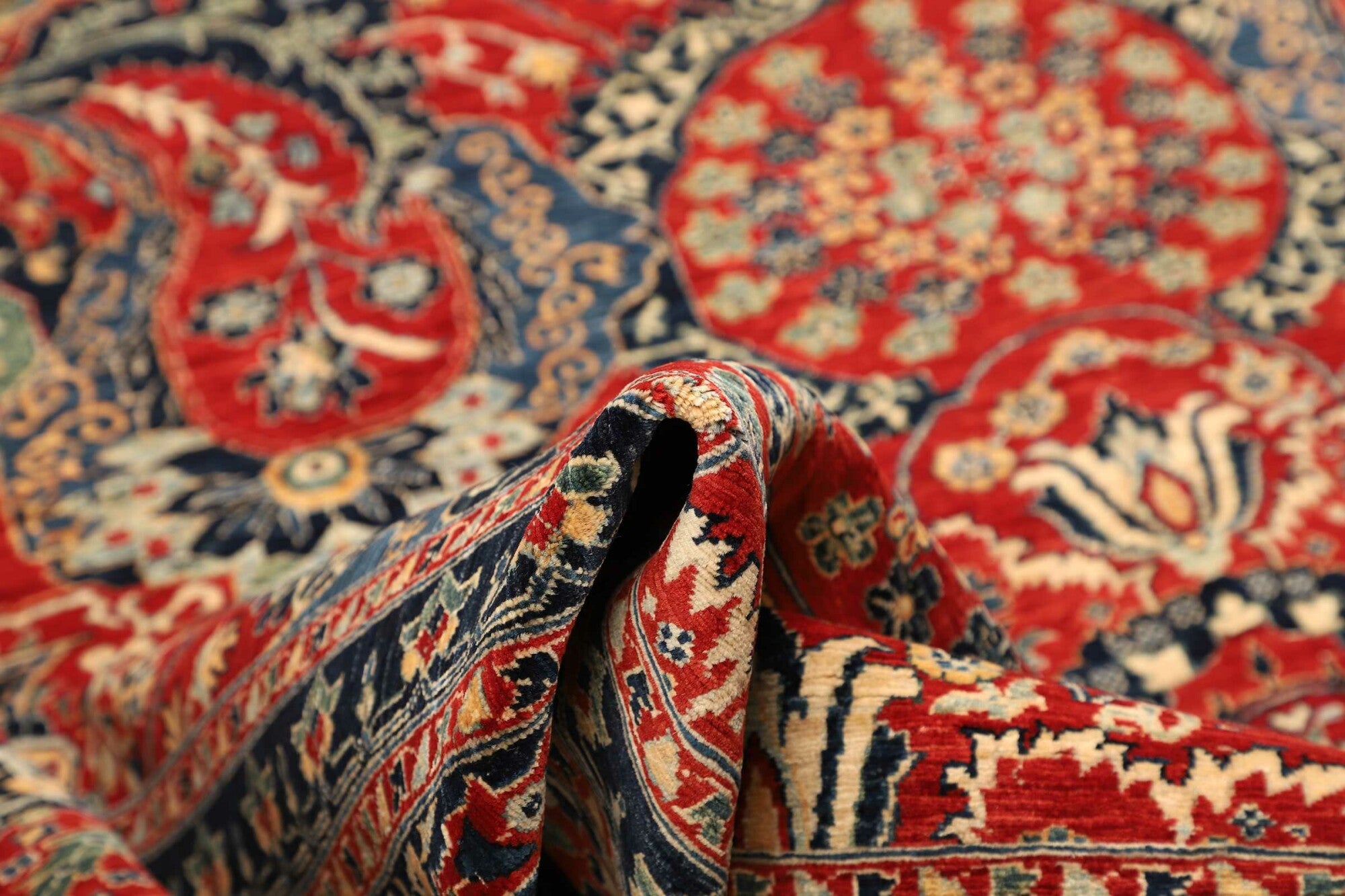 Ny Schirwan | 347 x 275 cm | Nr. 12-467687