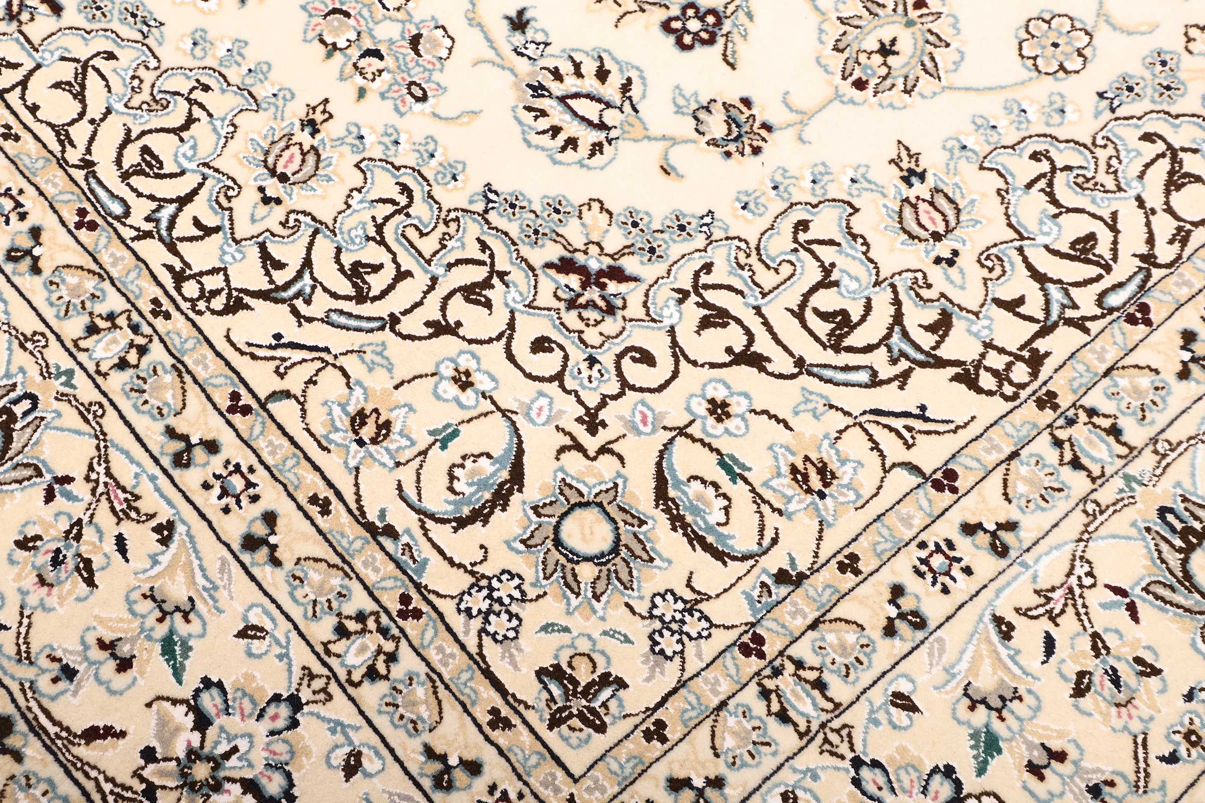 Nain | 257 cm x 206 cm | Nr. 12-469396