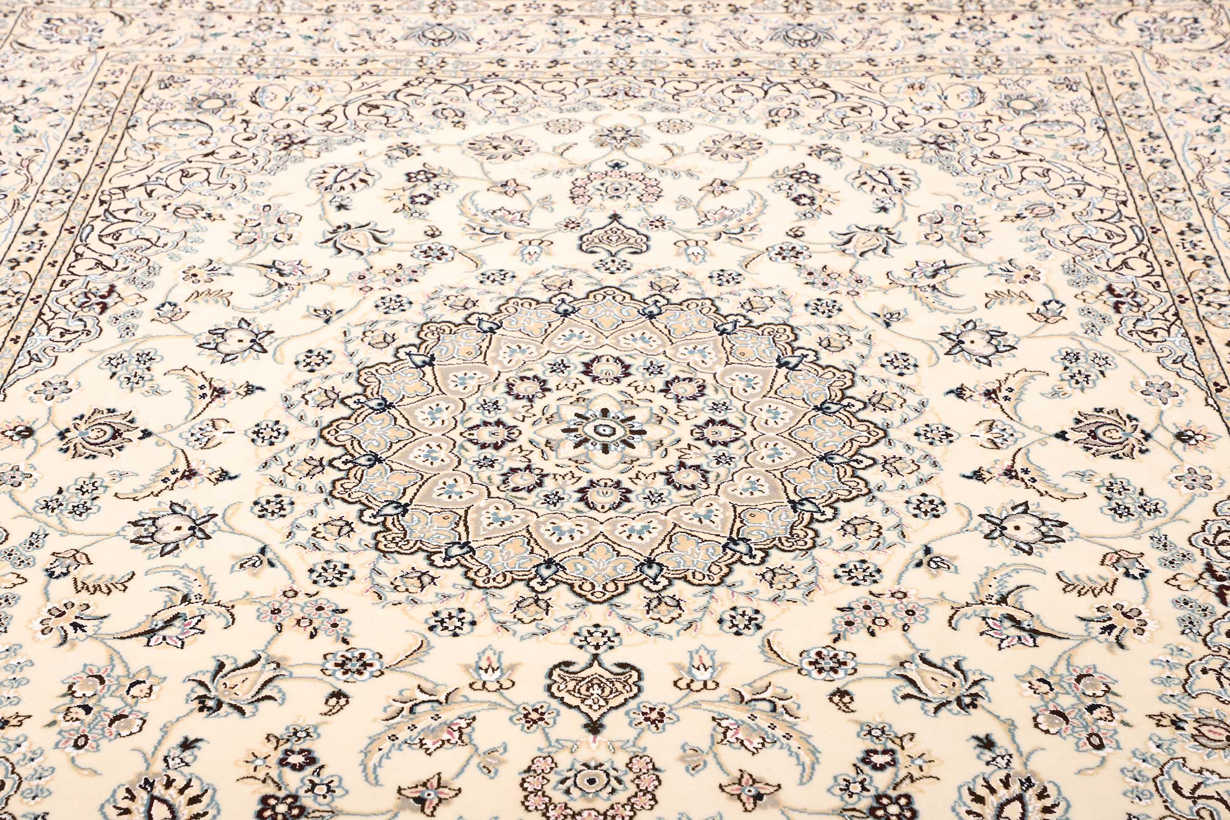 Nain | 257 cm x 206 cm | Nr. 12-469396