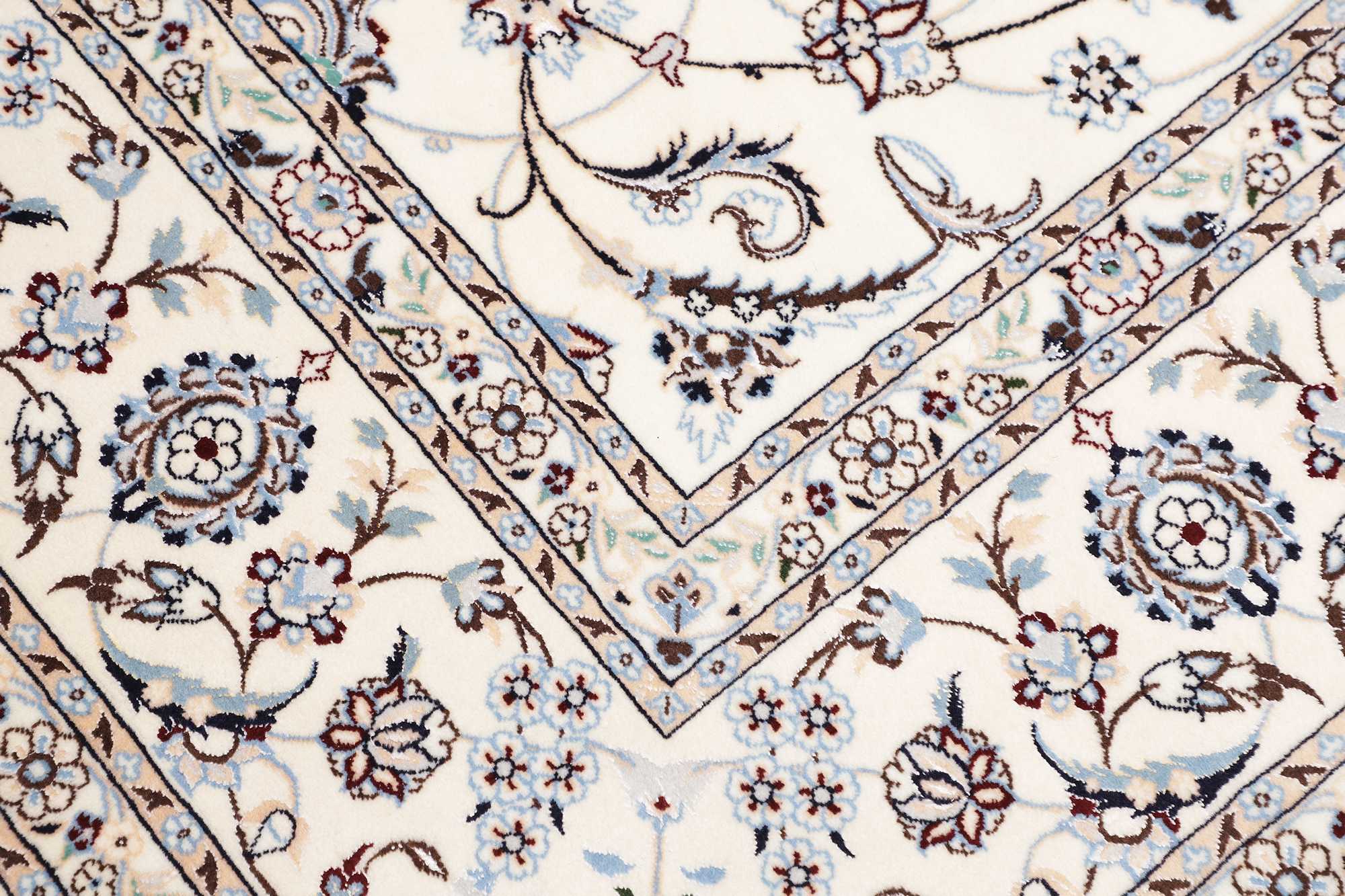 Nain | 210 cm x 208 cm | Nr. 12-469442