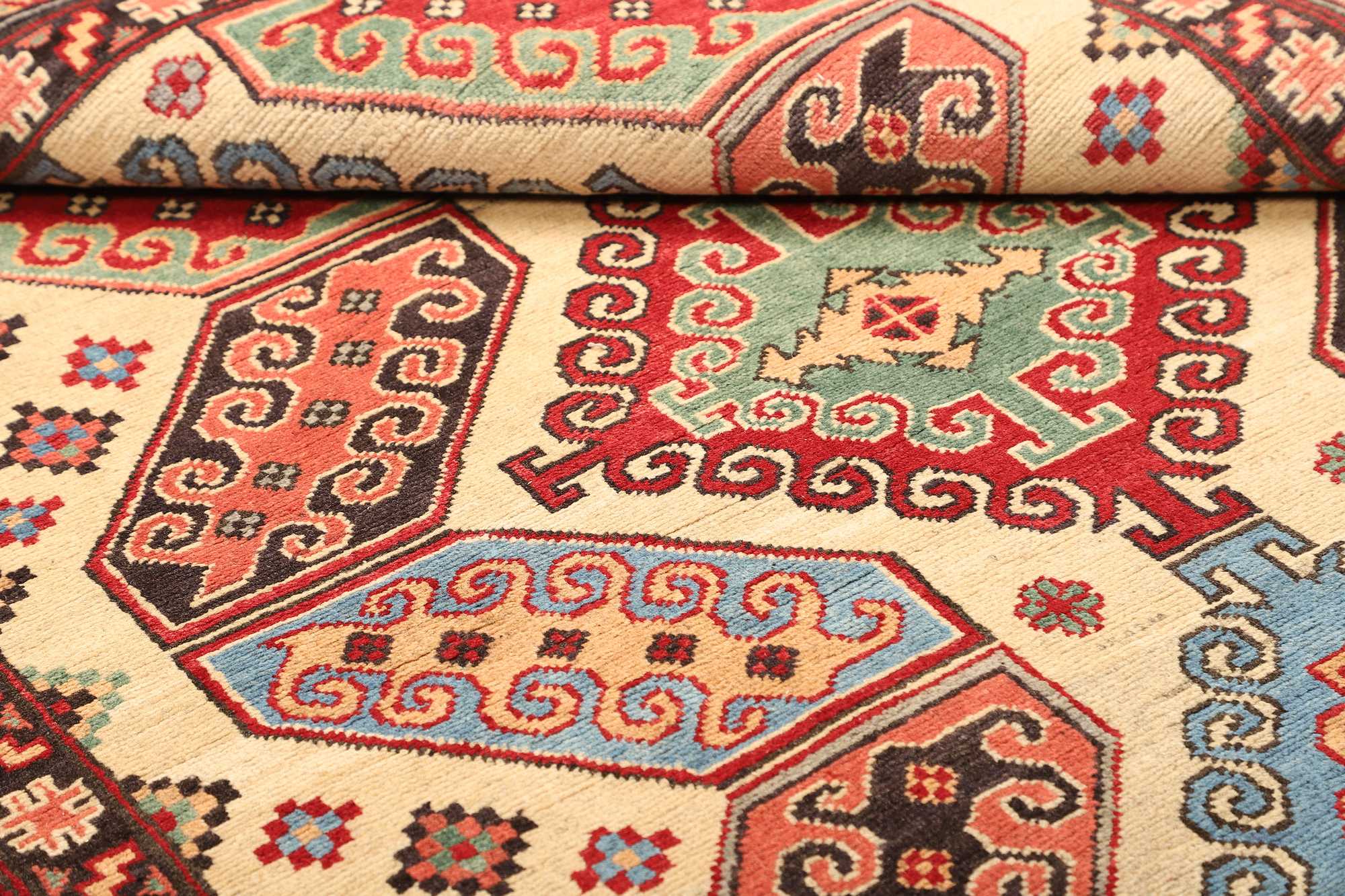 Kazak | 201 cm x 157 cm | Nr. 12-470037