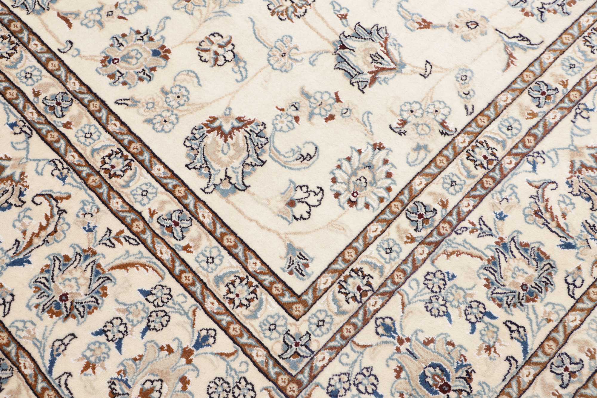 Nain | 388 cm x 290 cm | Nr. 12-475045