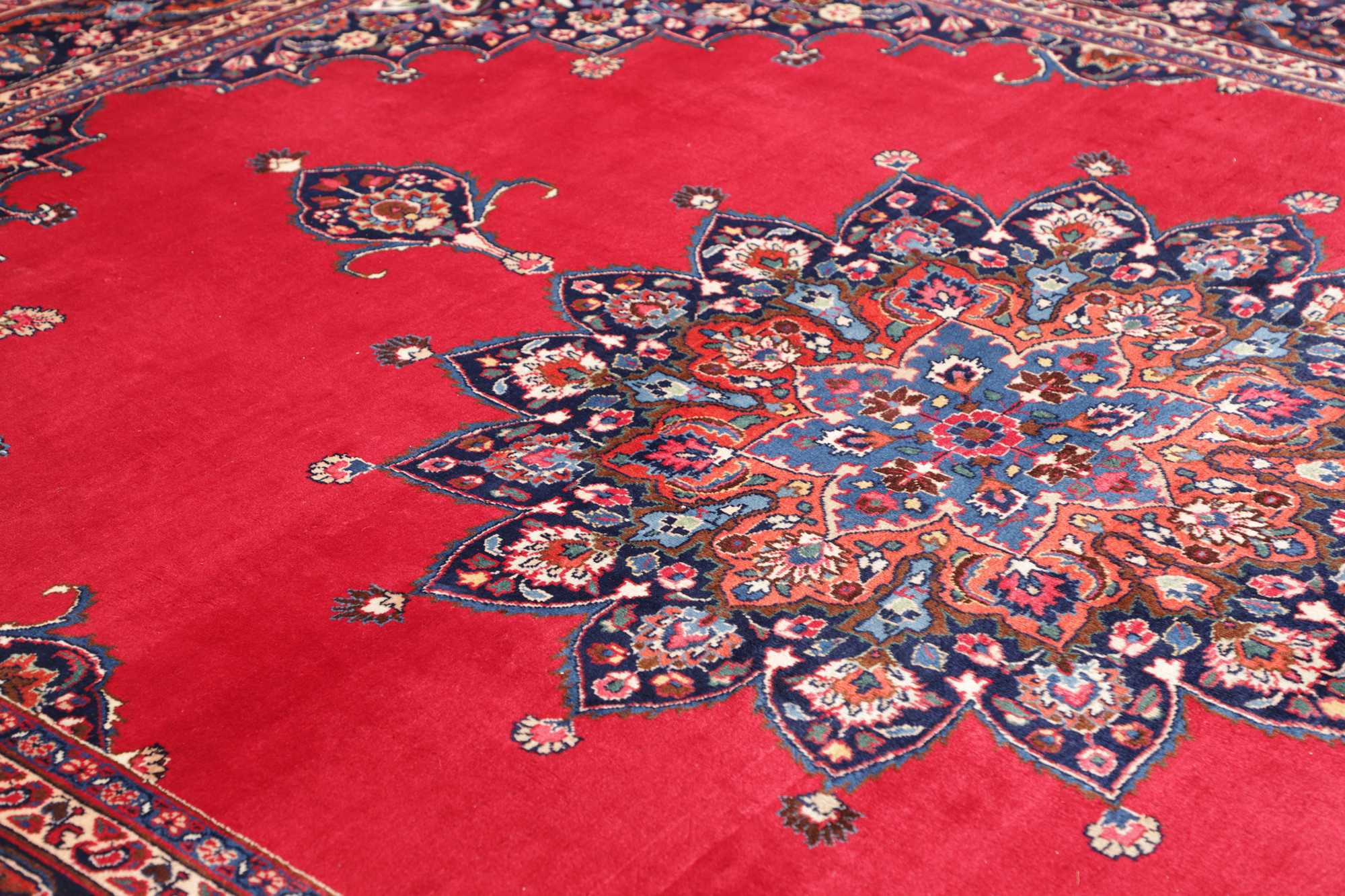 Mashhad | 340 x 254 cm | Nr. 12-476513