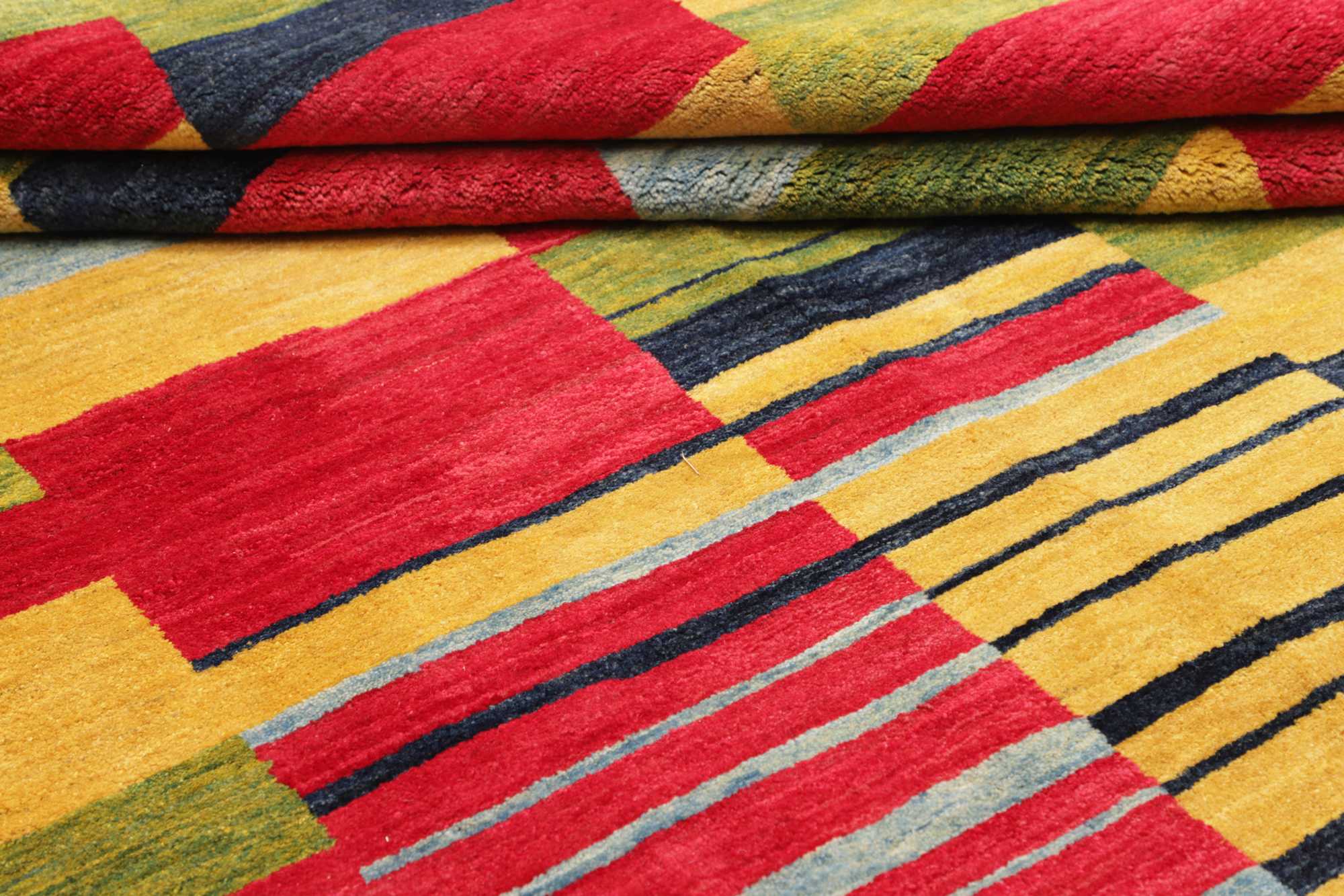 Gabbeh | 227 cm x 184 cm | Nr. 12-481094