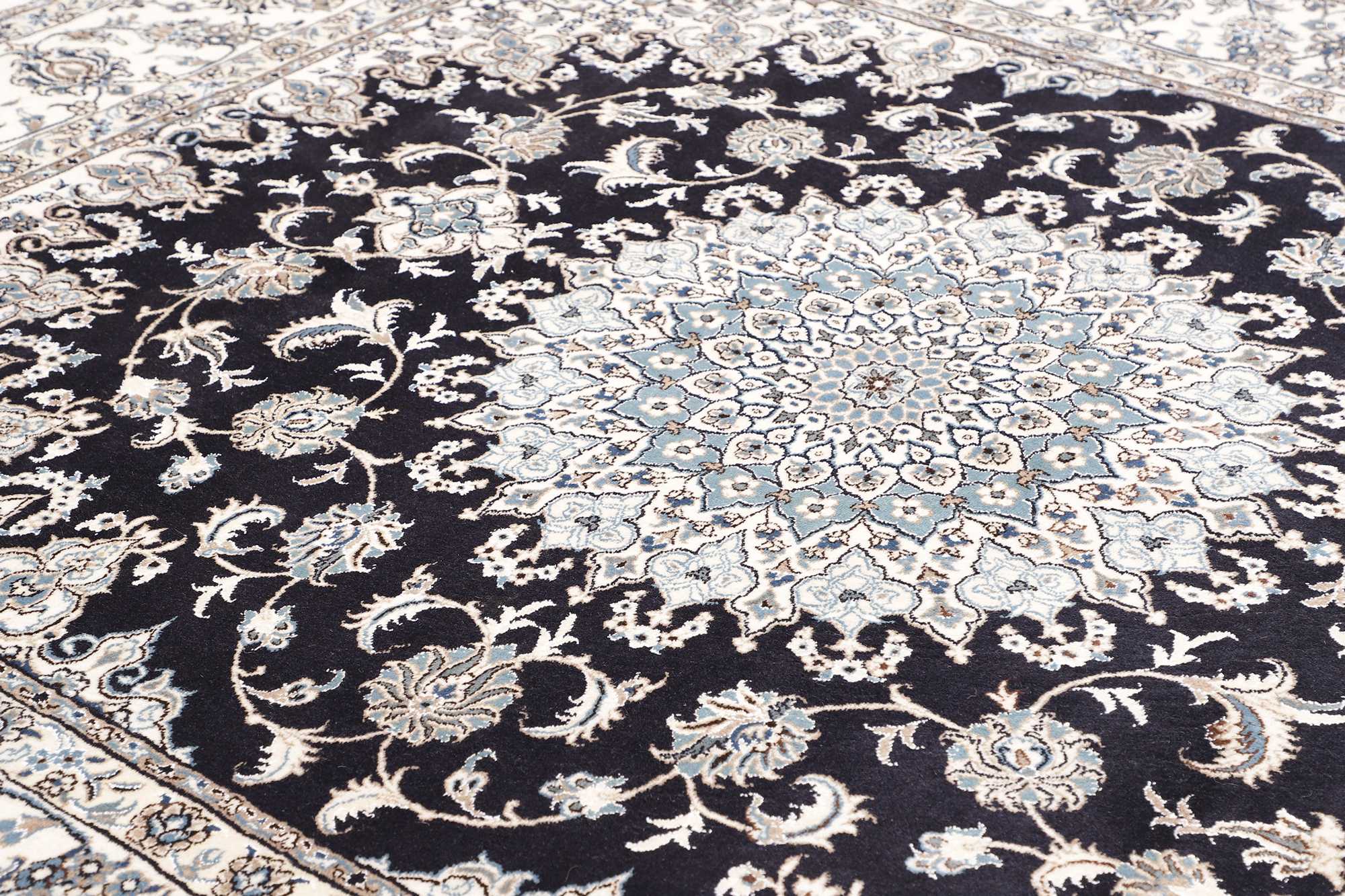 Nain Kaschmar | 297 cm x 247 cm | Nr. 12-481382