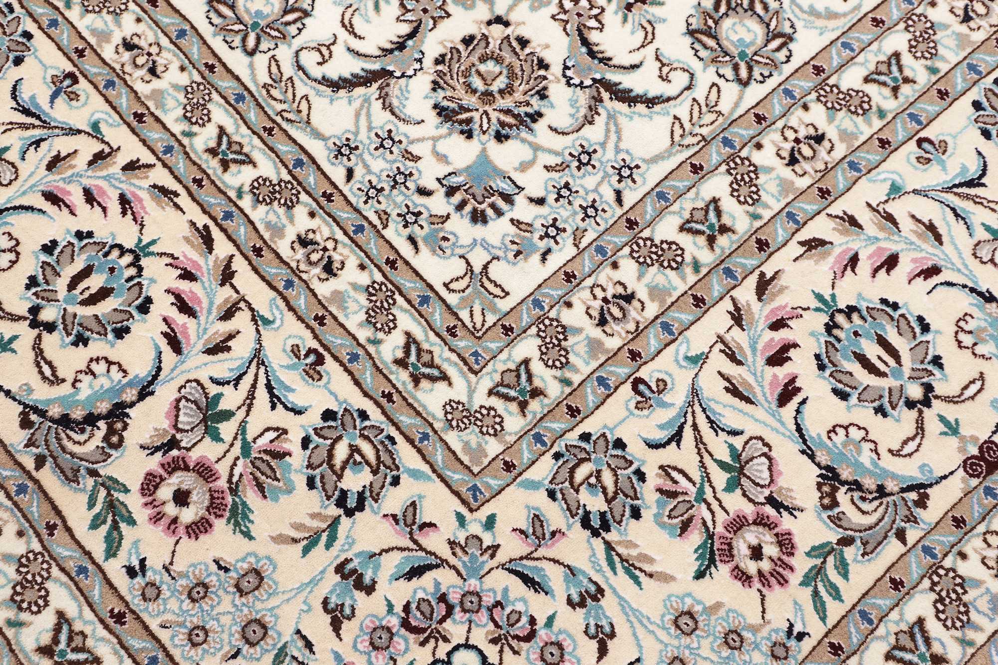 Nain | 390 cm x 297 cm | Nr. 12-481389