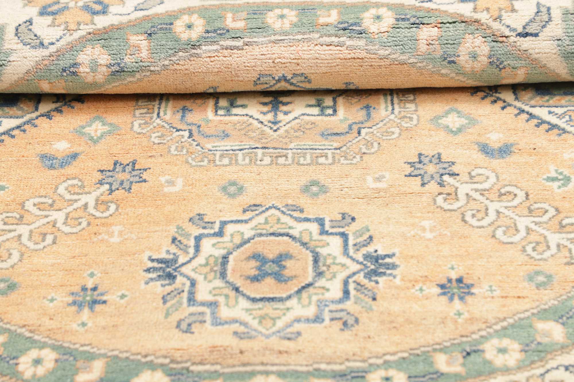Kazak | 151 cm x 149 cm | Nr. 12-481810