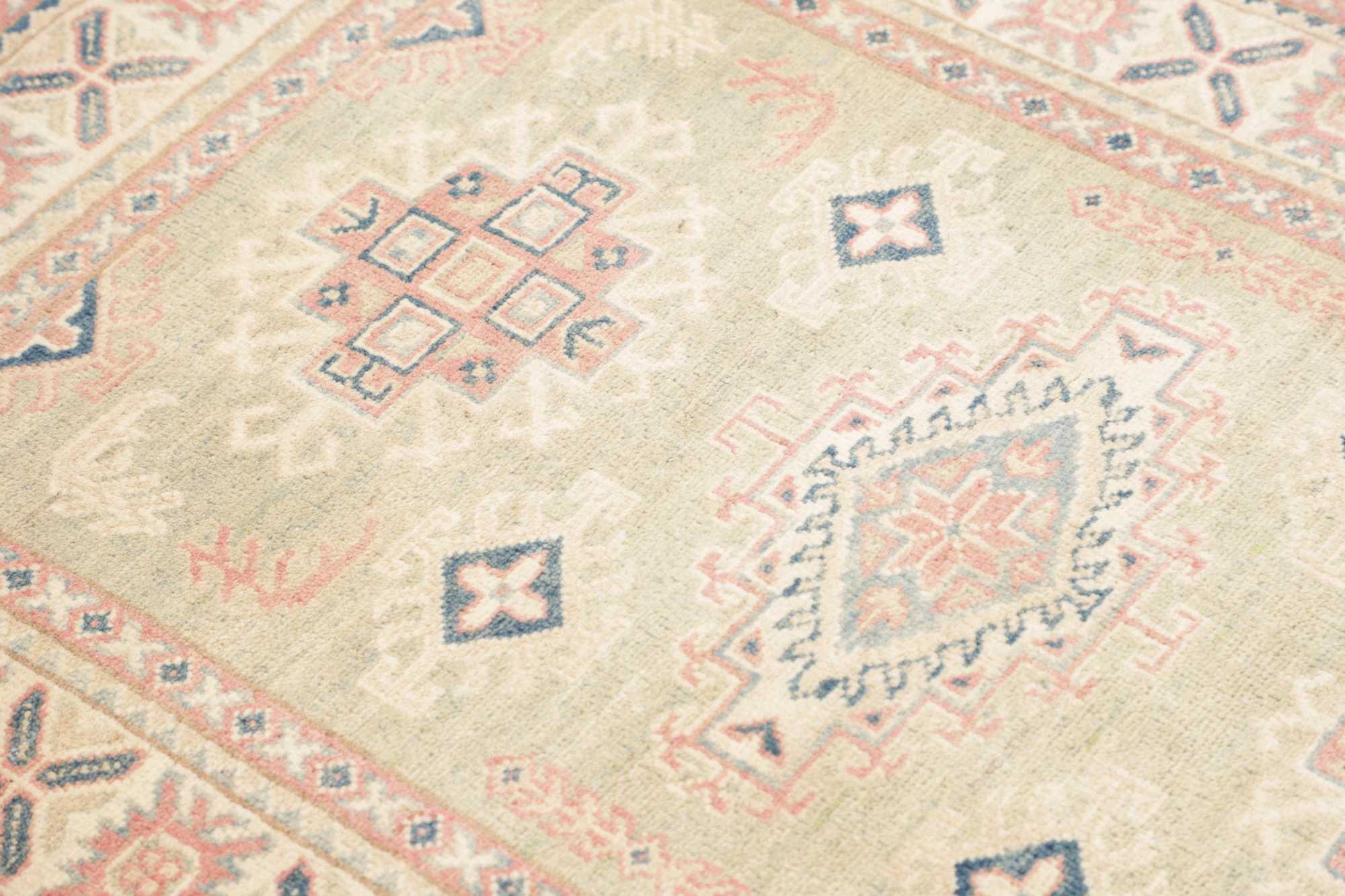 Kazak | 138 cm x 99 cm | Nr. 12-483817