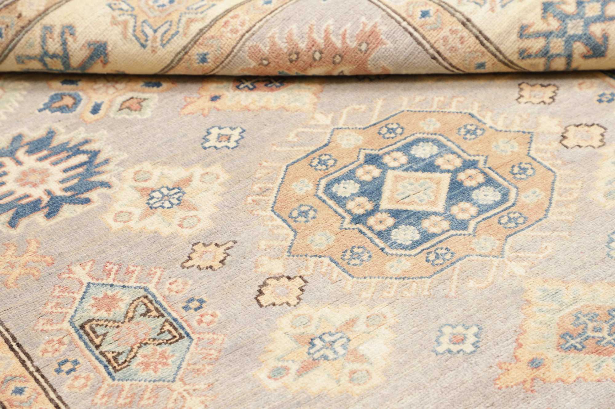 Kazak | 196 cm x 156 cm | Nr. 12-483910