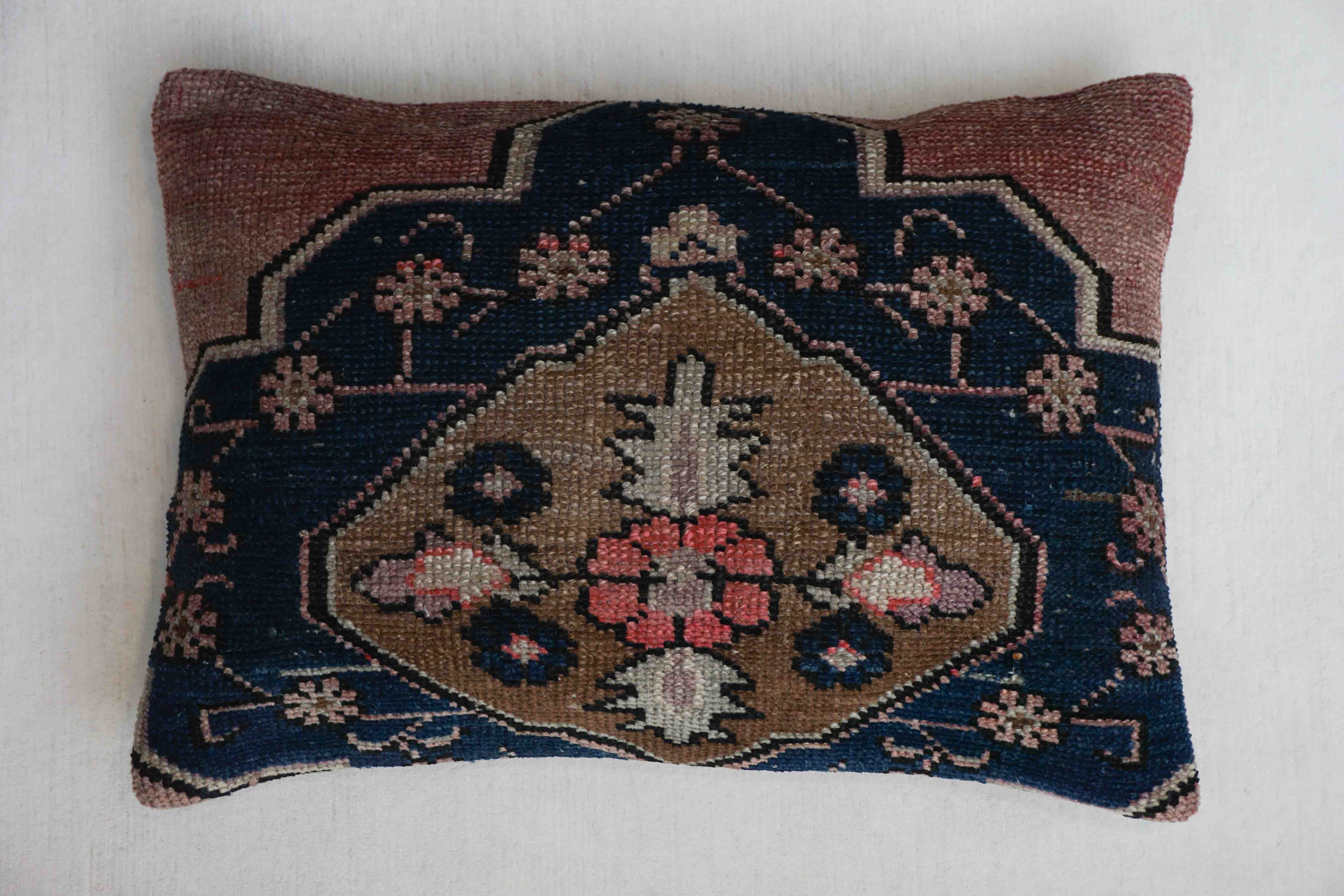 Teppich Kissen | 70 cm x 50 cm | Nr. K_7845