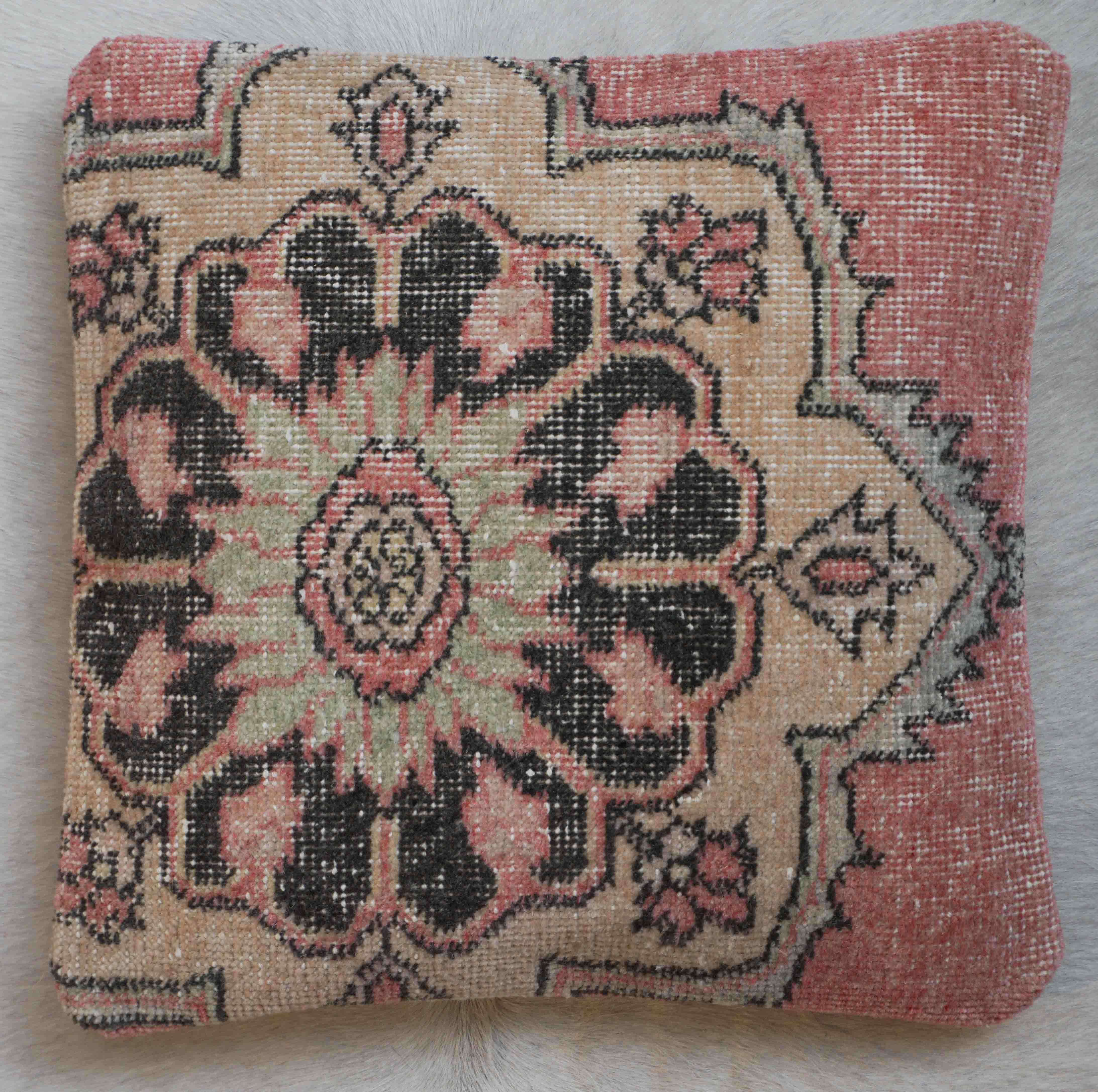 Teppich Kissen | 45 cm x 45 cm | Nr. K_8820