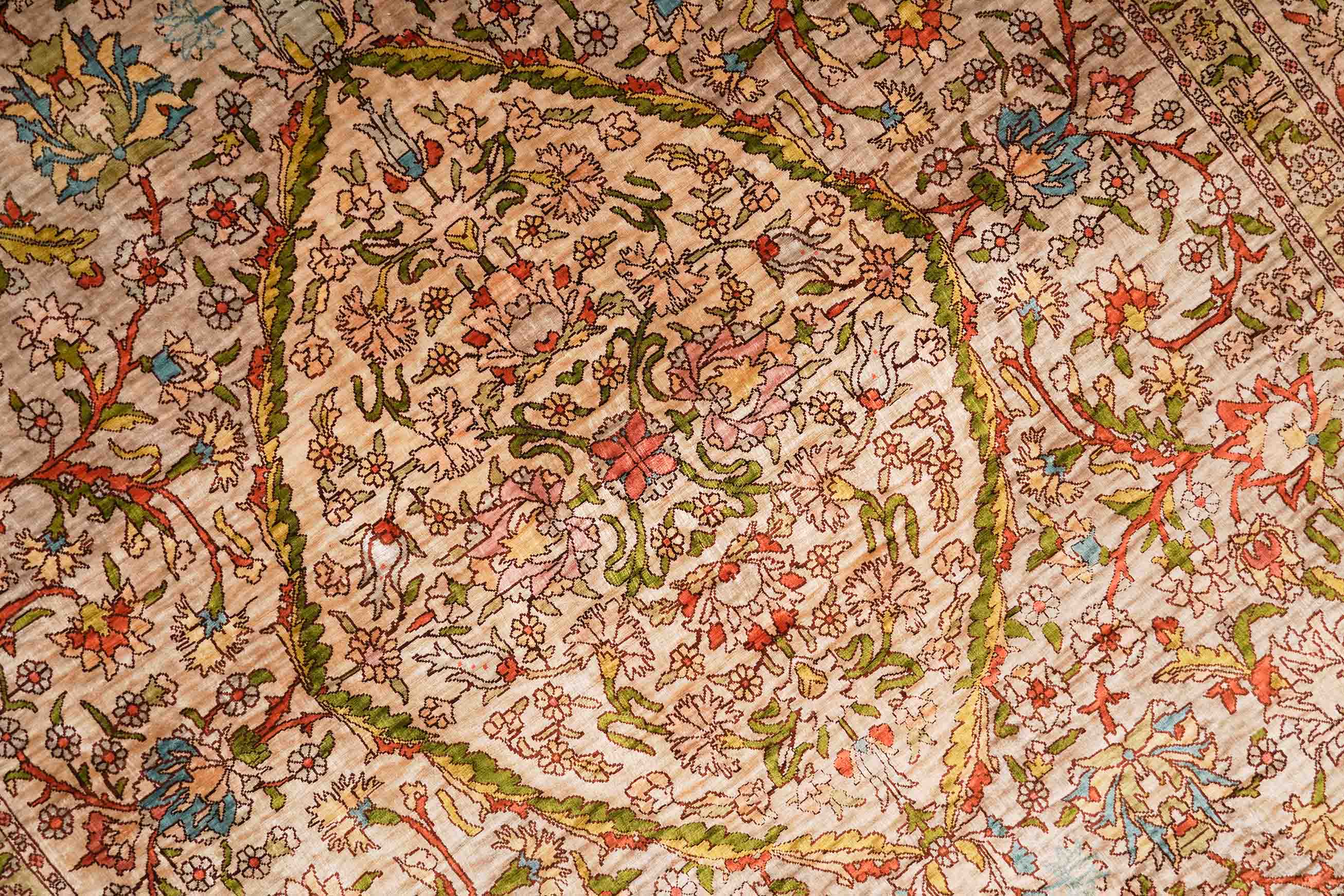 Hereke aus reiner Seide | 193 cm x 120 cm | Nr. Z-2675