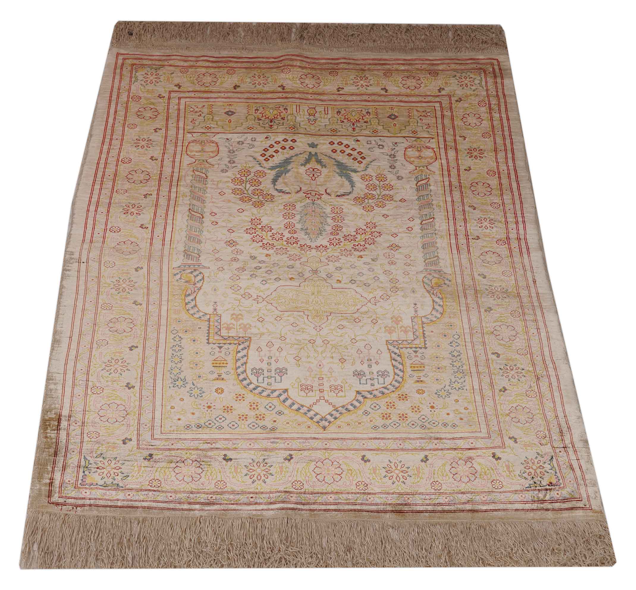 Hereke aus reiner Seide | 102 cm x 67 cm | Nr. Z-2810