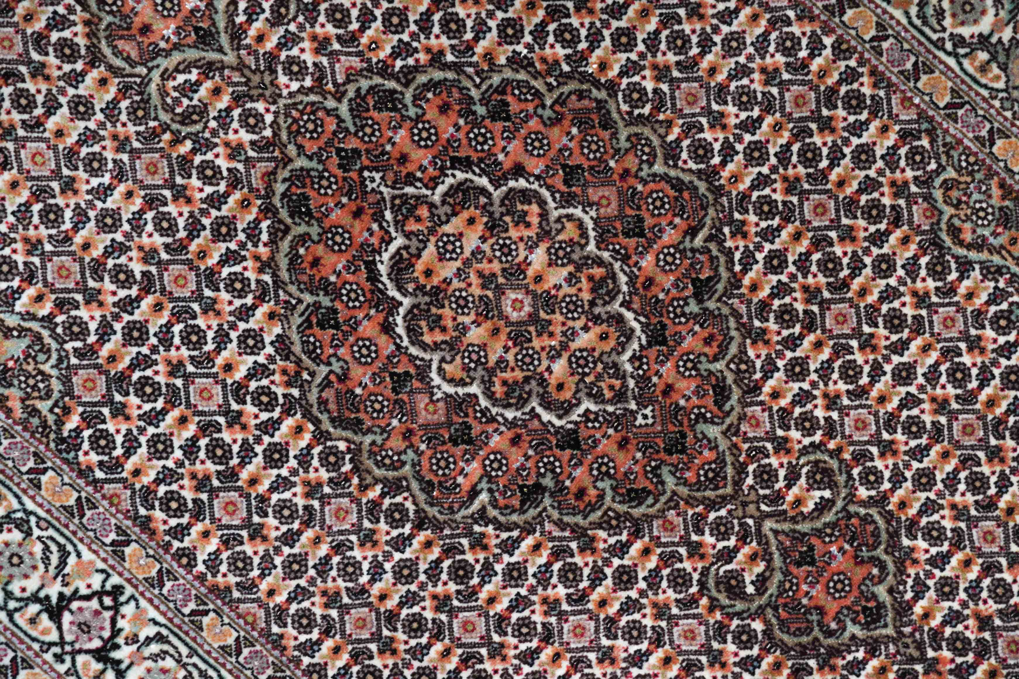 Täbriz | 135 cm x 80 cm | Nr. Z-3335