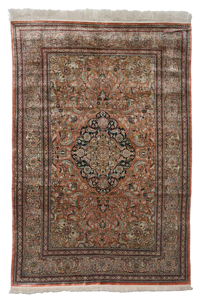 Chinesischer Ghom aus reiner Seide | 182 cm x 122 cm | Nr. Z-3499