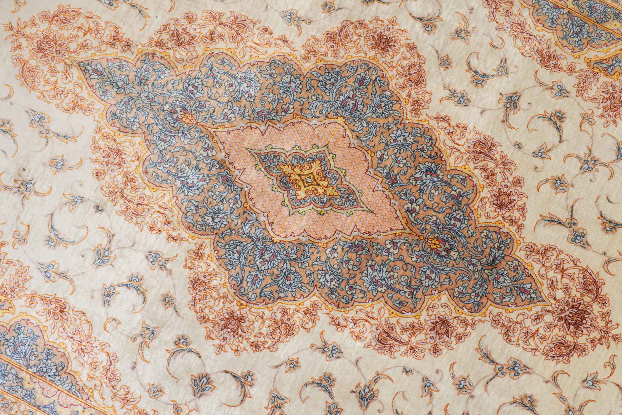 Ghom aus reiner Seide | 204 cm x 128 cm | Nr. Z-4239